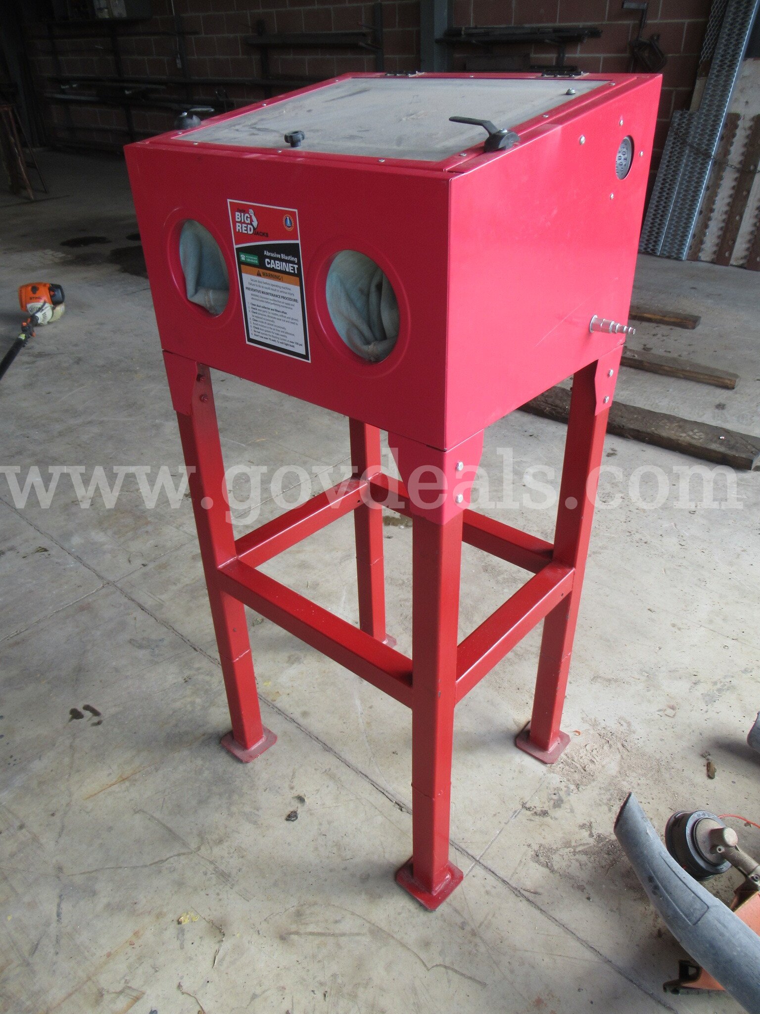 Big Red Sand Blaster Big Red  Government Surplus Auction - Photo #4