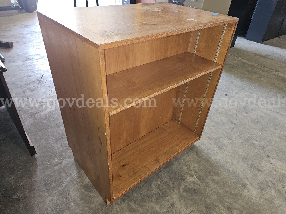 2-sided cabinet
