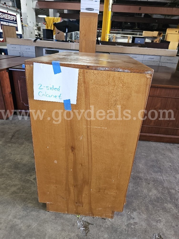 2-sided cabinet   Government Surplus Auction - Photo #3