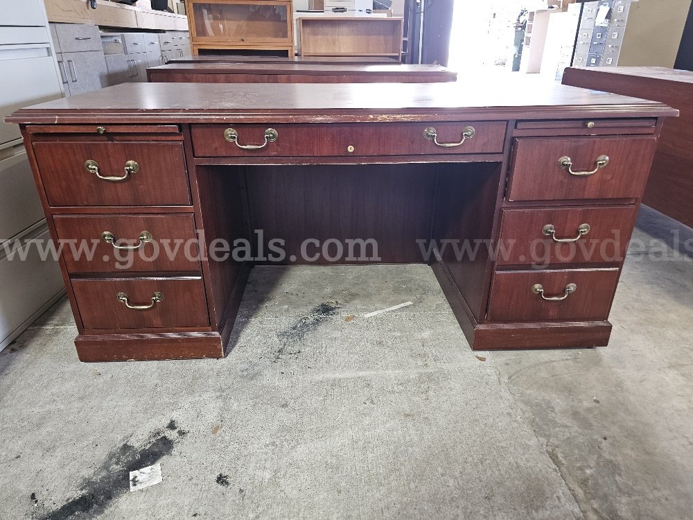 Desk 10   Government Surplus Auction - Photo #6