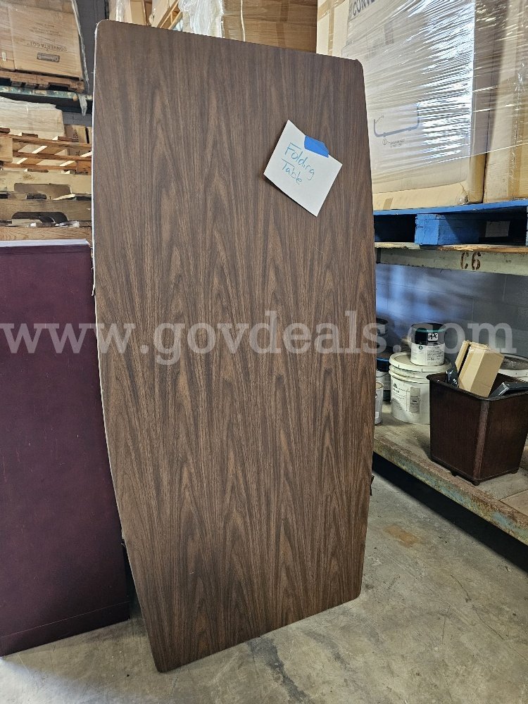 Folding Table   Government Surplus Auction - Photo #4