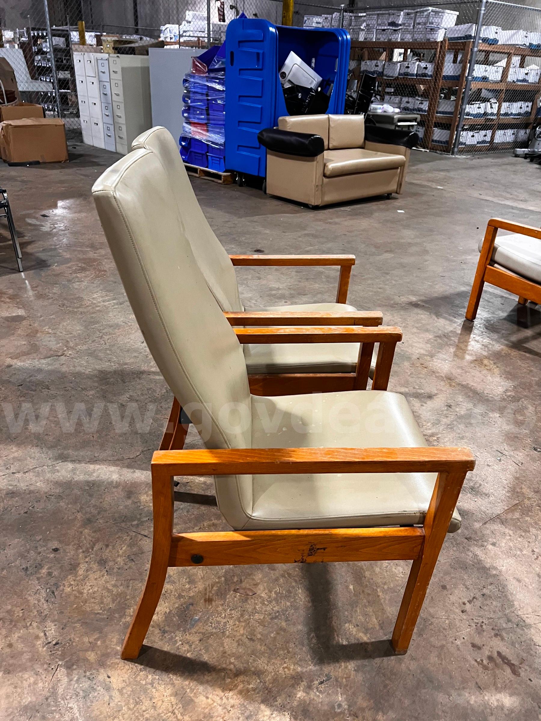 Lot of two tall backed waiting room chairs   Government Surplus Auction - Photo #3