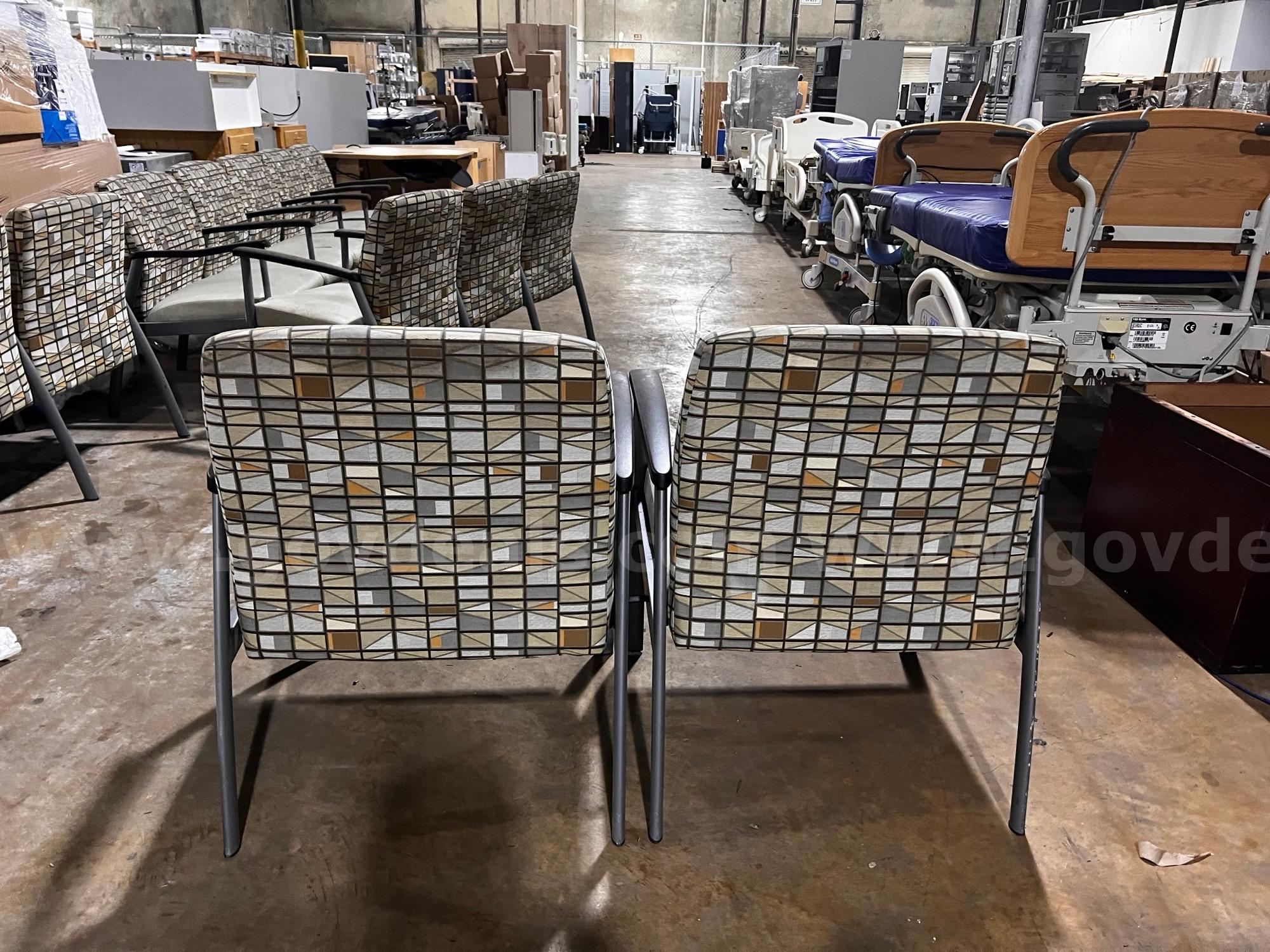 2 Waiting Room Attached Chairs   Government Surplus Auction - Photo #2