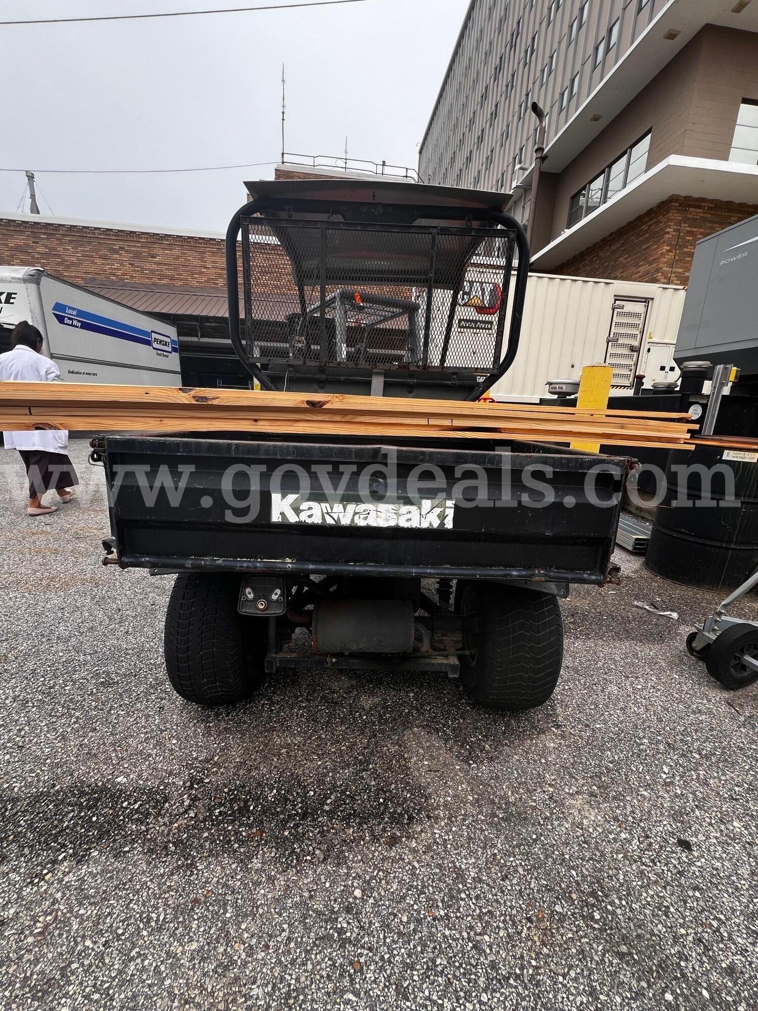 Mule 550 golf Cart (NOT WORKING) Mule 550 Government Surplus Auction - Photo #4