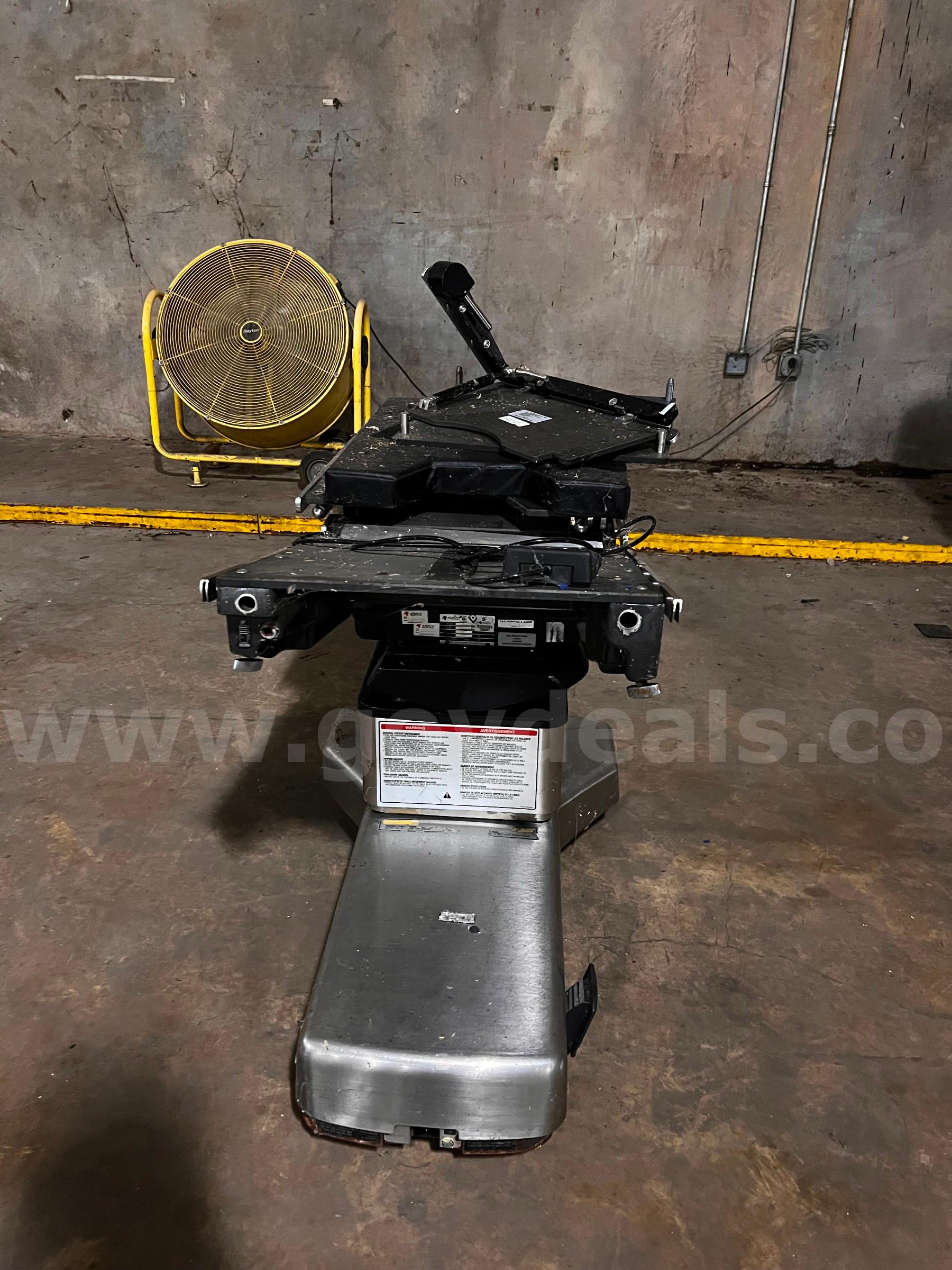 AMSCO Rolling Surgical Table   Government Surplus Auction - Photo #4