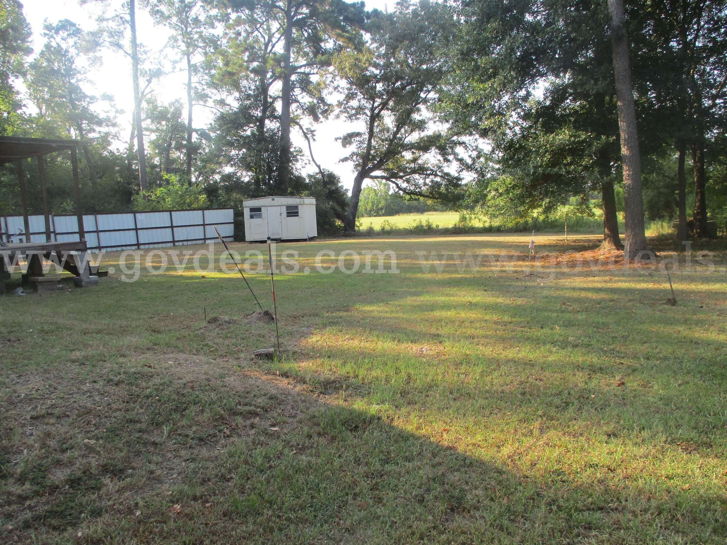 A Double Wide mobile home on 03.29 acres LGACY LGACY/LH325642SBLESS Government Surplus Auction - Photo #5