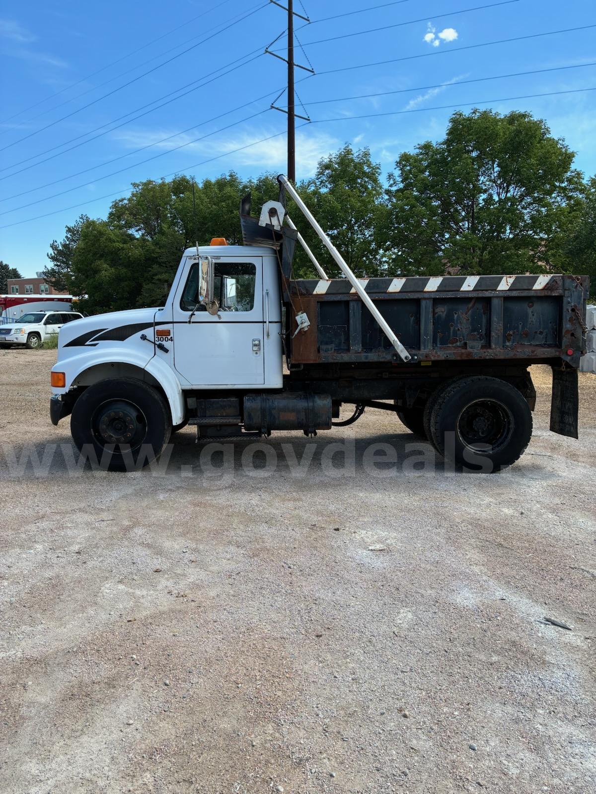 Dump Truck International 4700 Government Surplus Auction - Photo #2