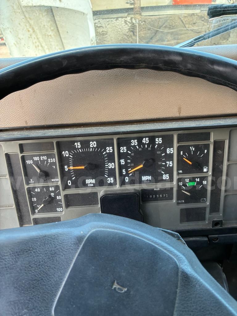 Dump Truck International 4700 Government Surplus Auction - Photo #4