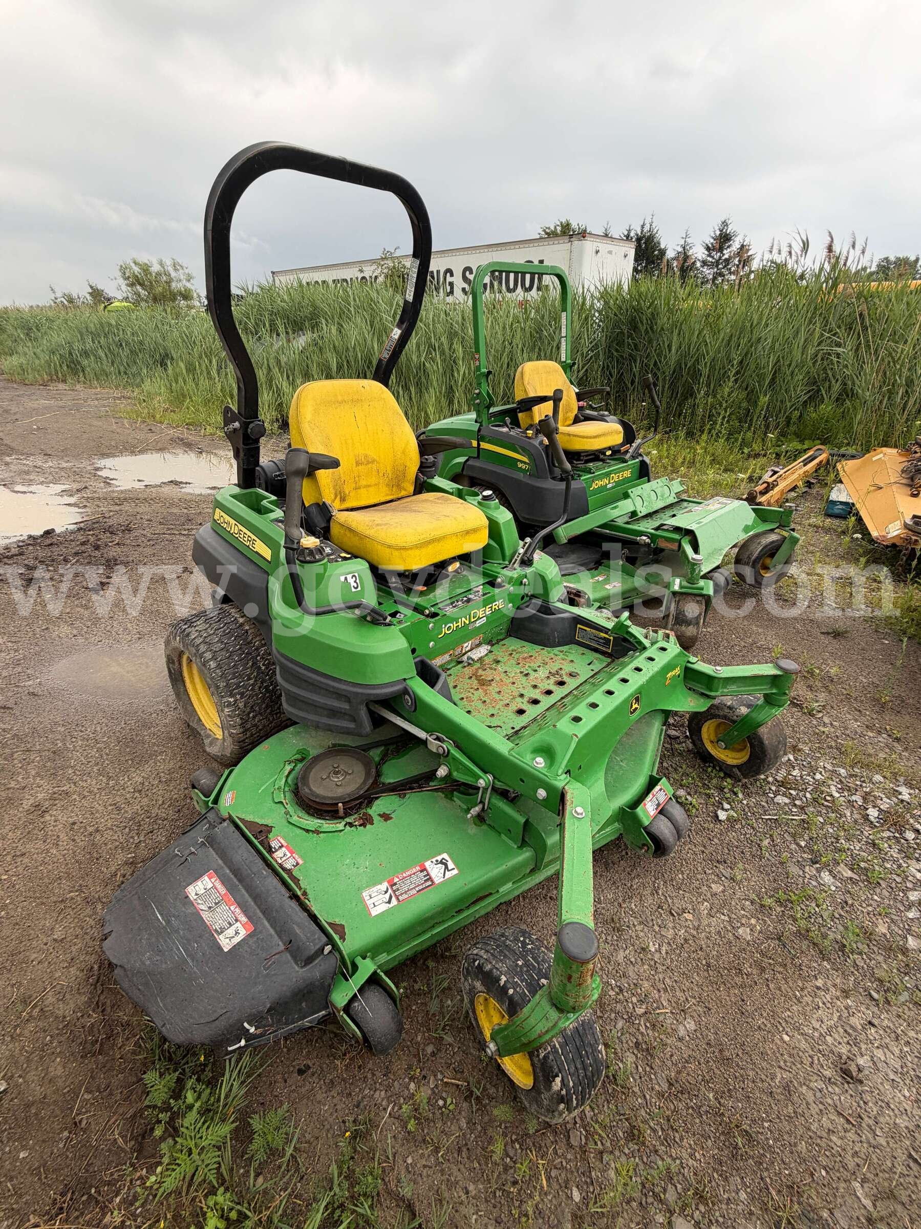 John Deere Zero Turn Lawn Mower John Deere ZTRAK PRO  7 IRON PRO 7 Government Surplus Auction - Primary Photo