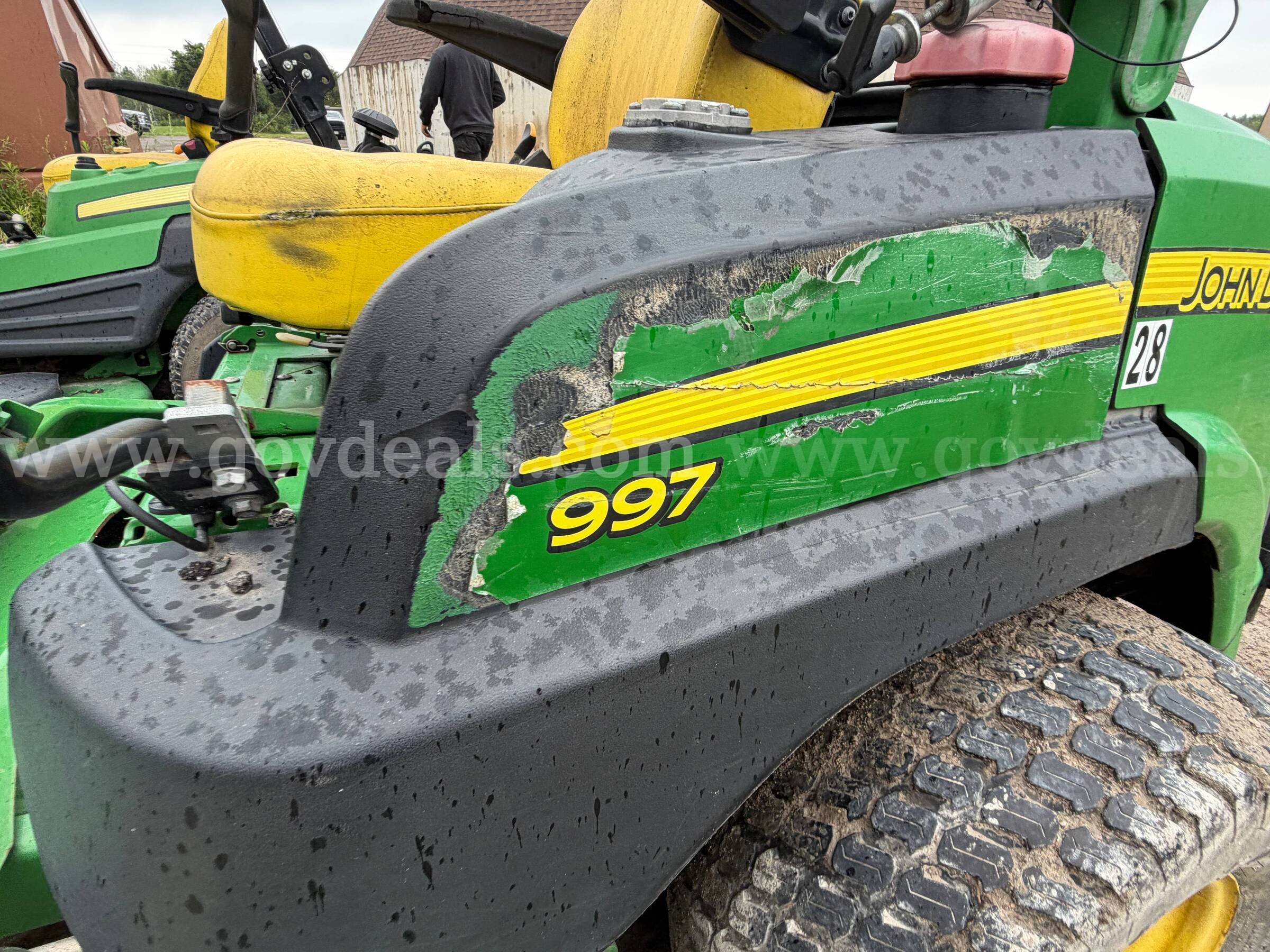 John Deere Zero Turn Lawn Mower John Deere 997 Government Surplus Auction - Photo #3