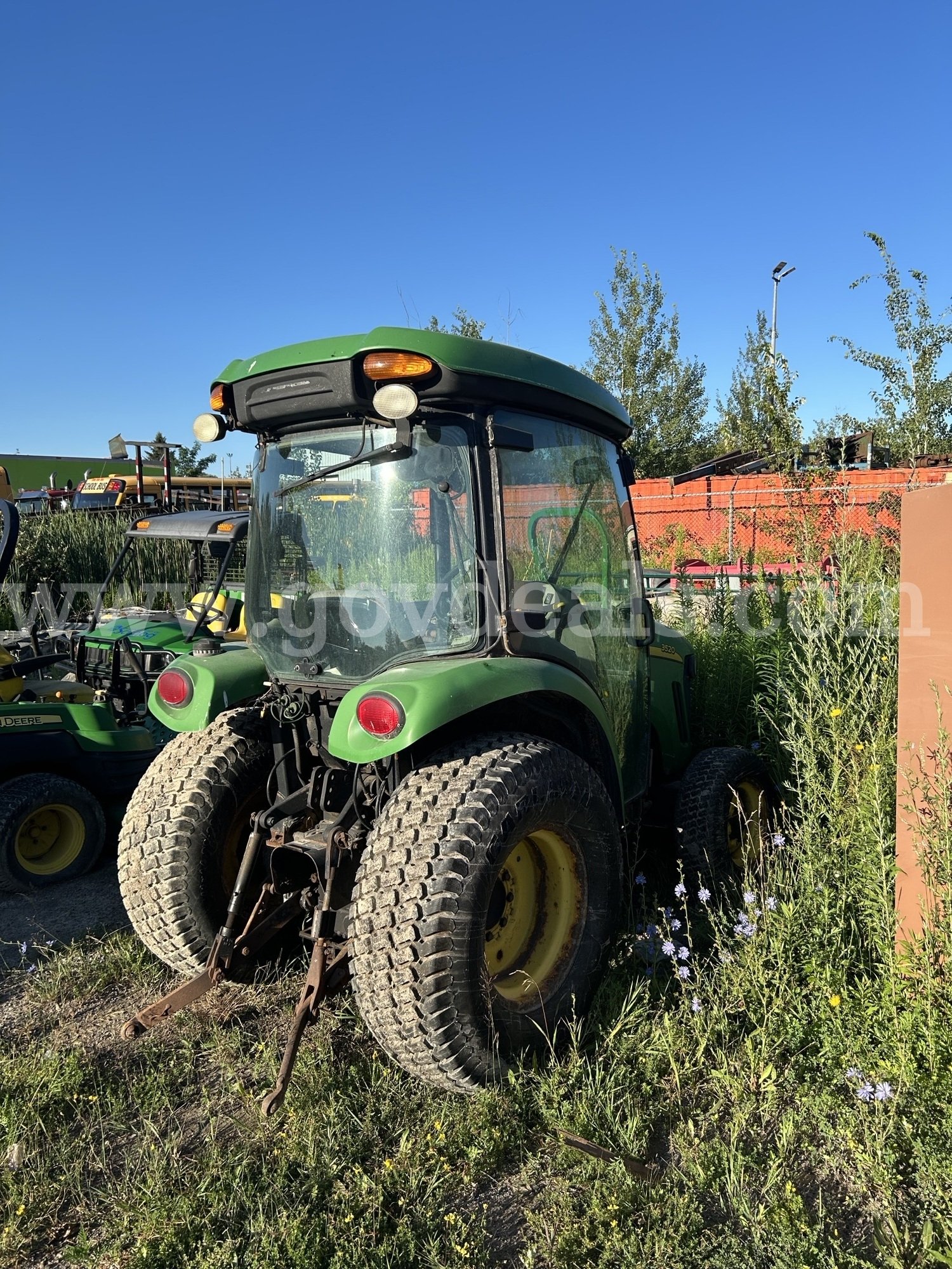 2010 John Deere 3520 Tractor John Deere 3520 Government Surplus Auction - Photo #6