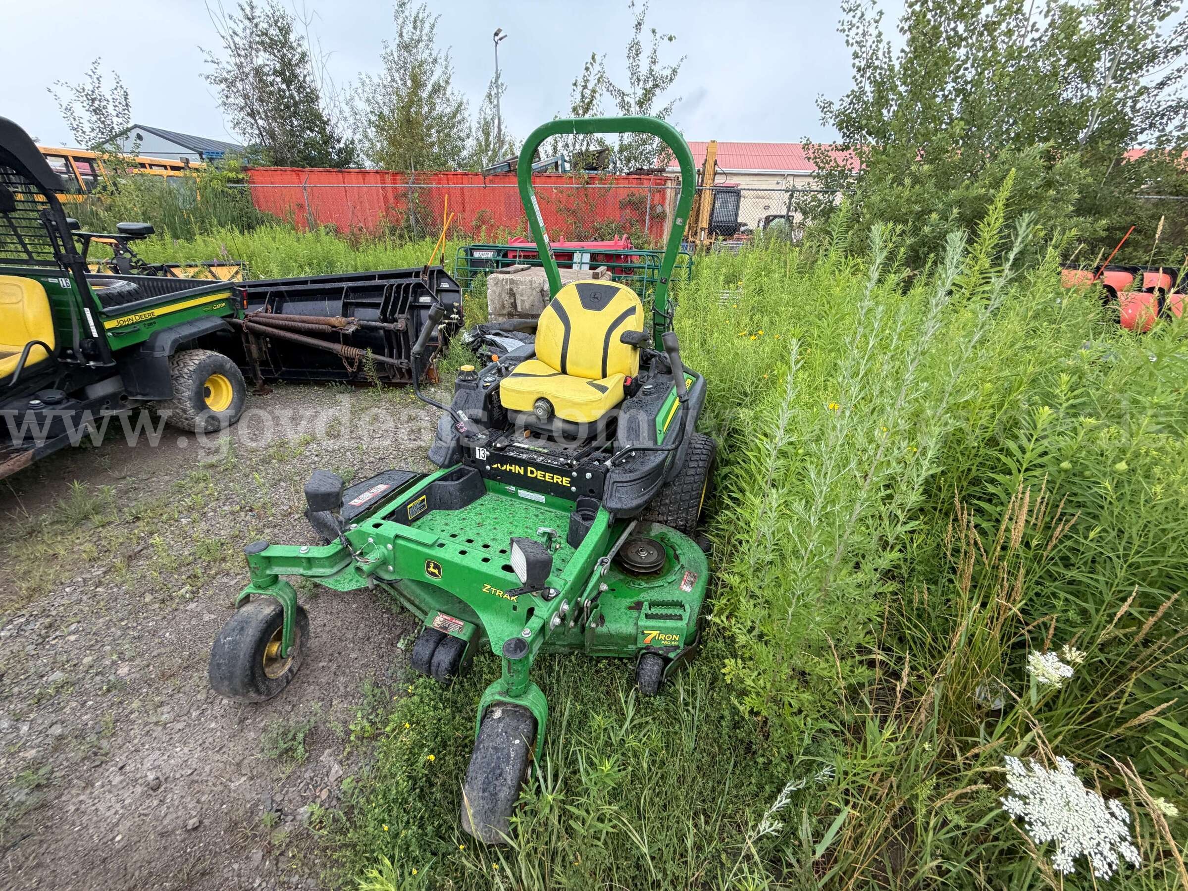 John Deere Z930R Zero Turn Lawn Mower