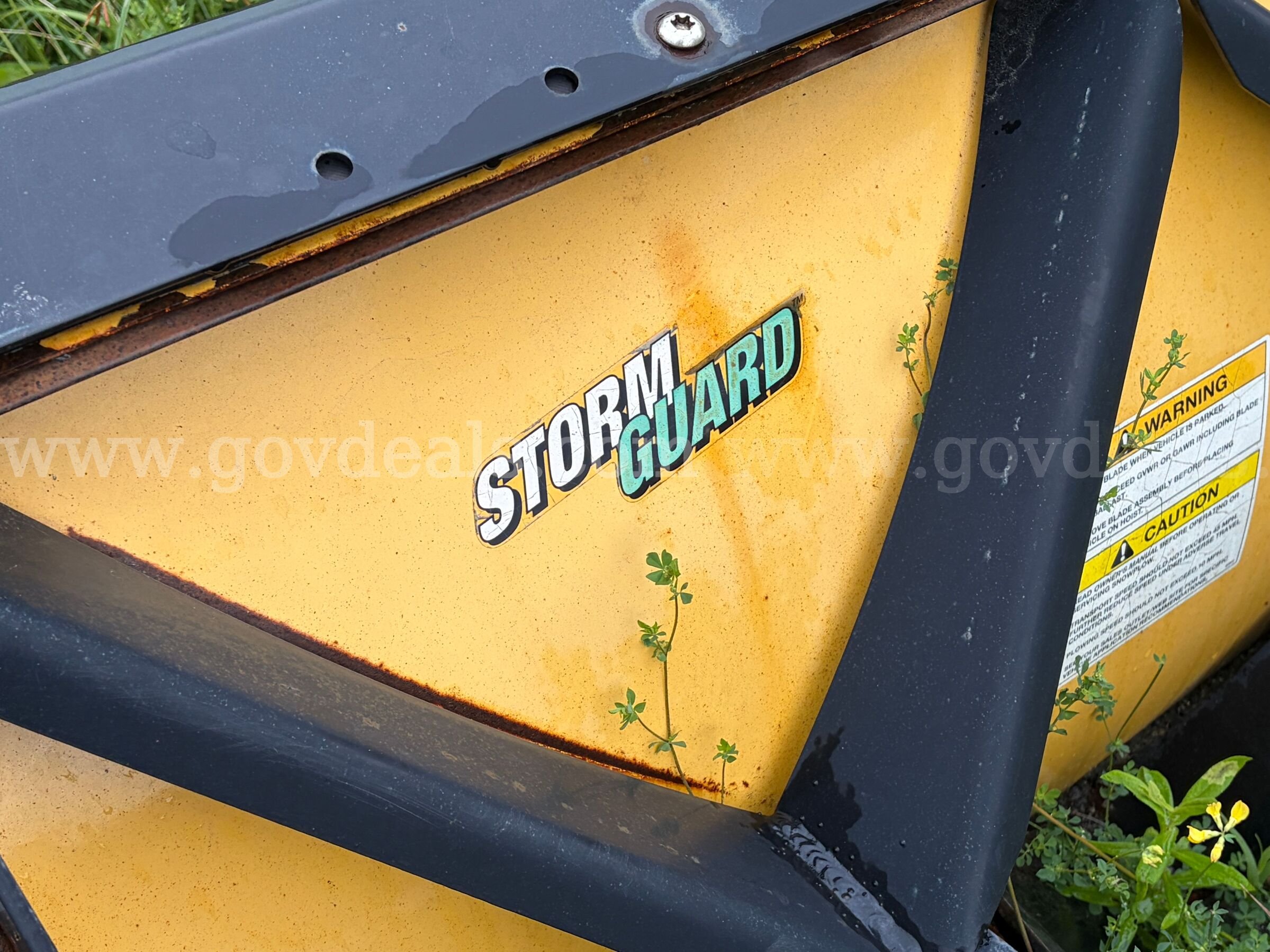 9 Ft V Plow Storm Guard (Minute Mount 2 system) Storm Guard  Government Surplus Auction - Photo #3