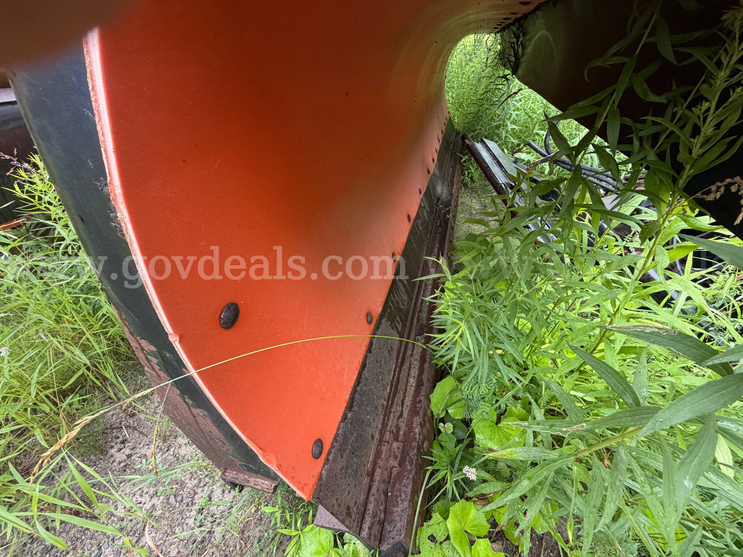 12 Ft Viking-Cives VCL 3812PPR Heavy-Duty Municipal Poly Reversing Snow Plow Attachment Viking-Cives 3812PPR Government Surplus Auction - Photo #2