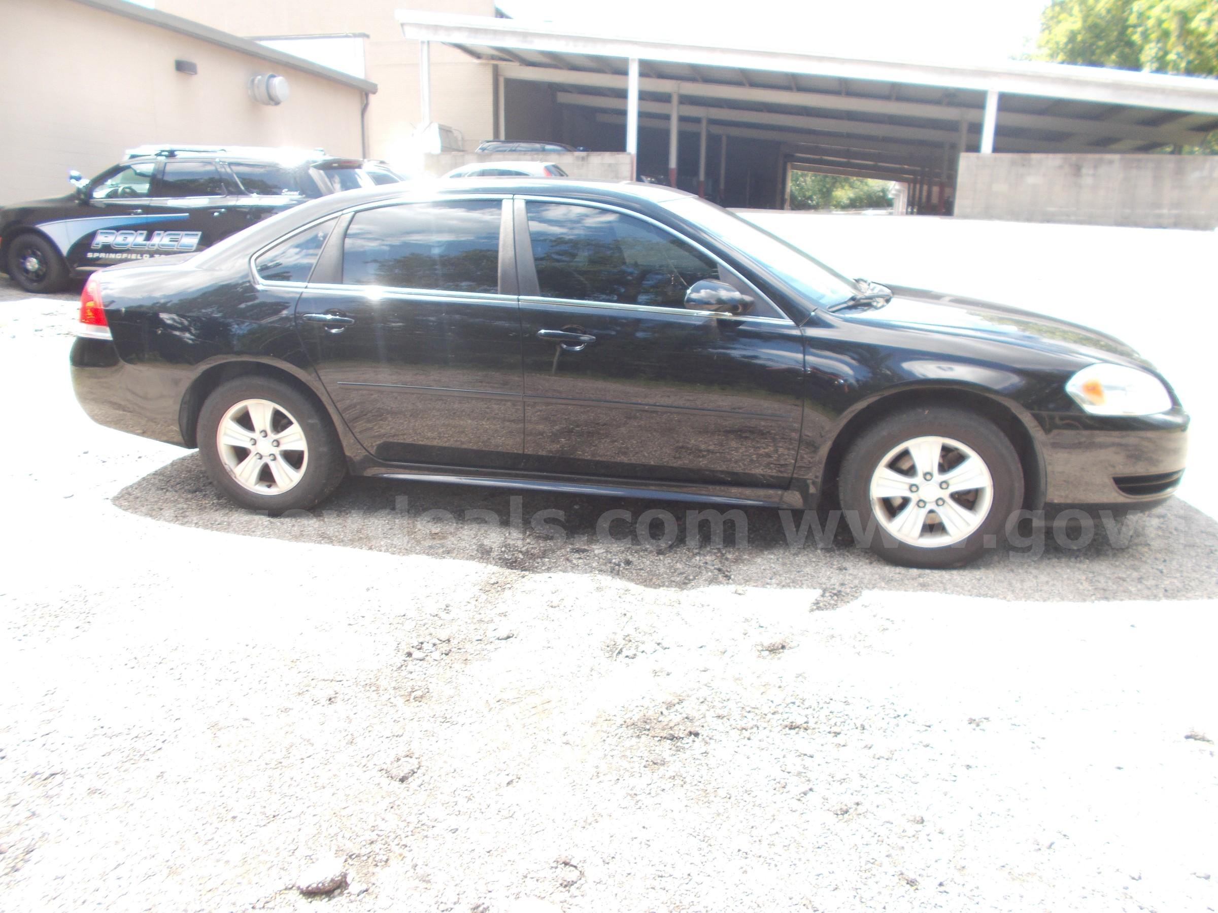 2014 Chevrolet Impala Limited Chevrolet Impala Government Surplus Auction - Photo #3