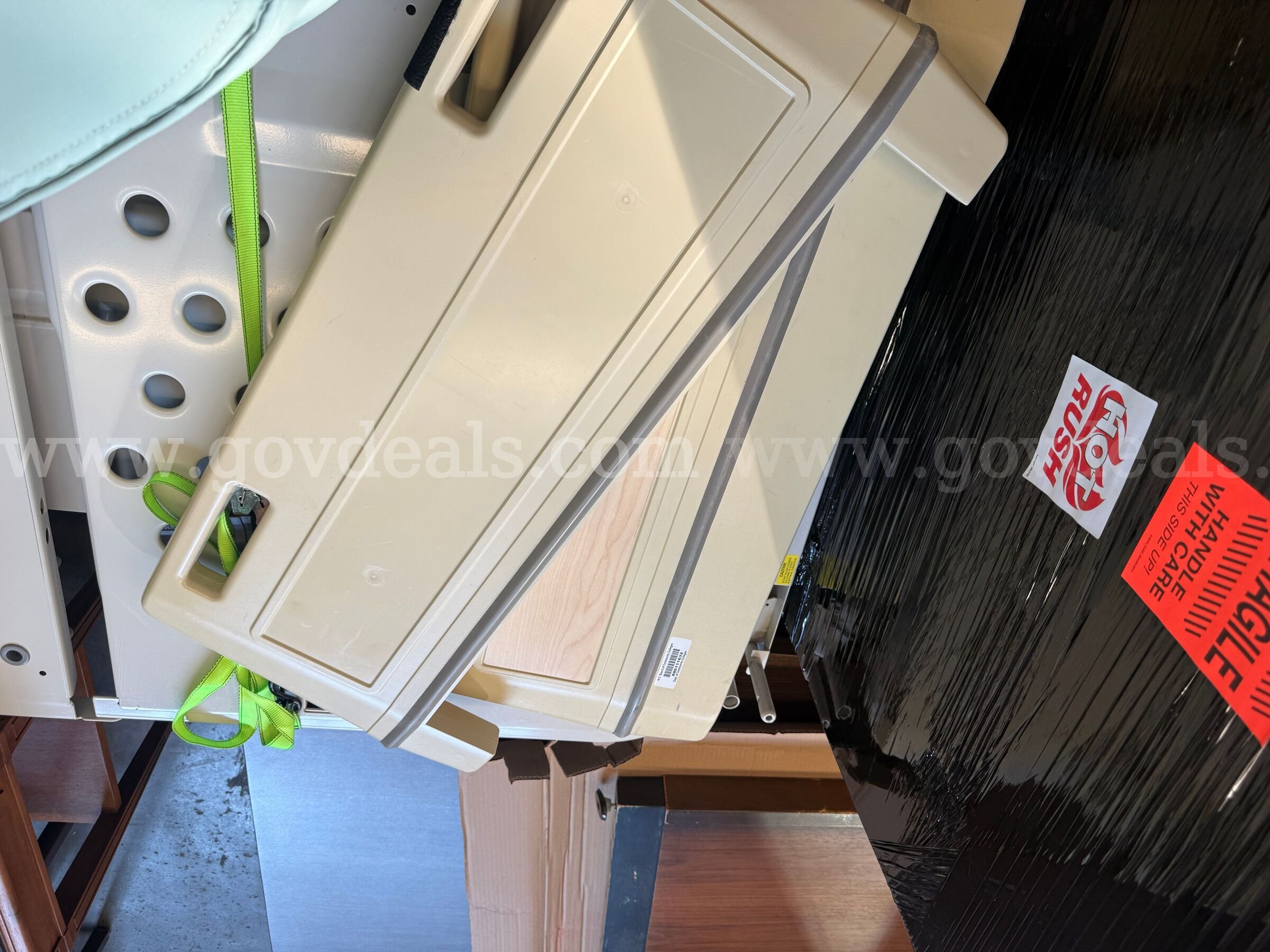 Hillrom Advance Series Hospital Bed with Mattress and Side Rails Hill-Rom 1000 Government Surplus Auction - Photo #2