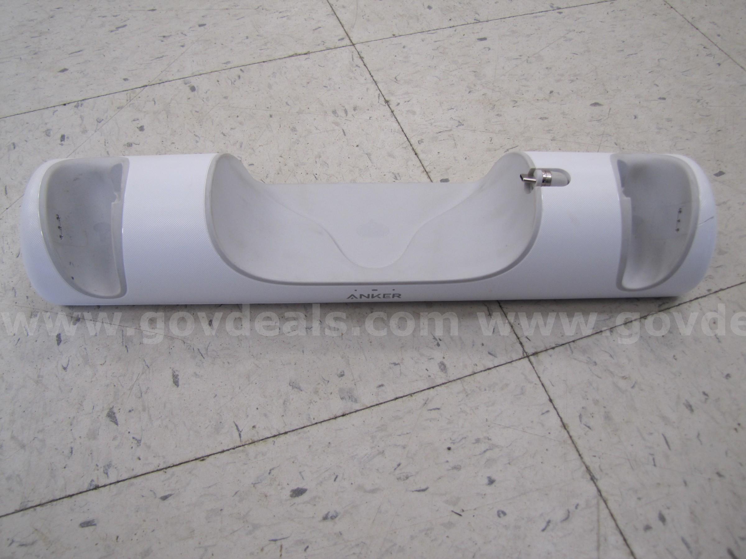 Oculus Quest 2 charging dock   Government Surplus Auction - Photo #4