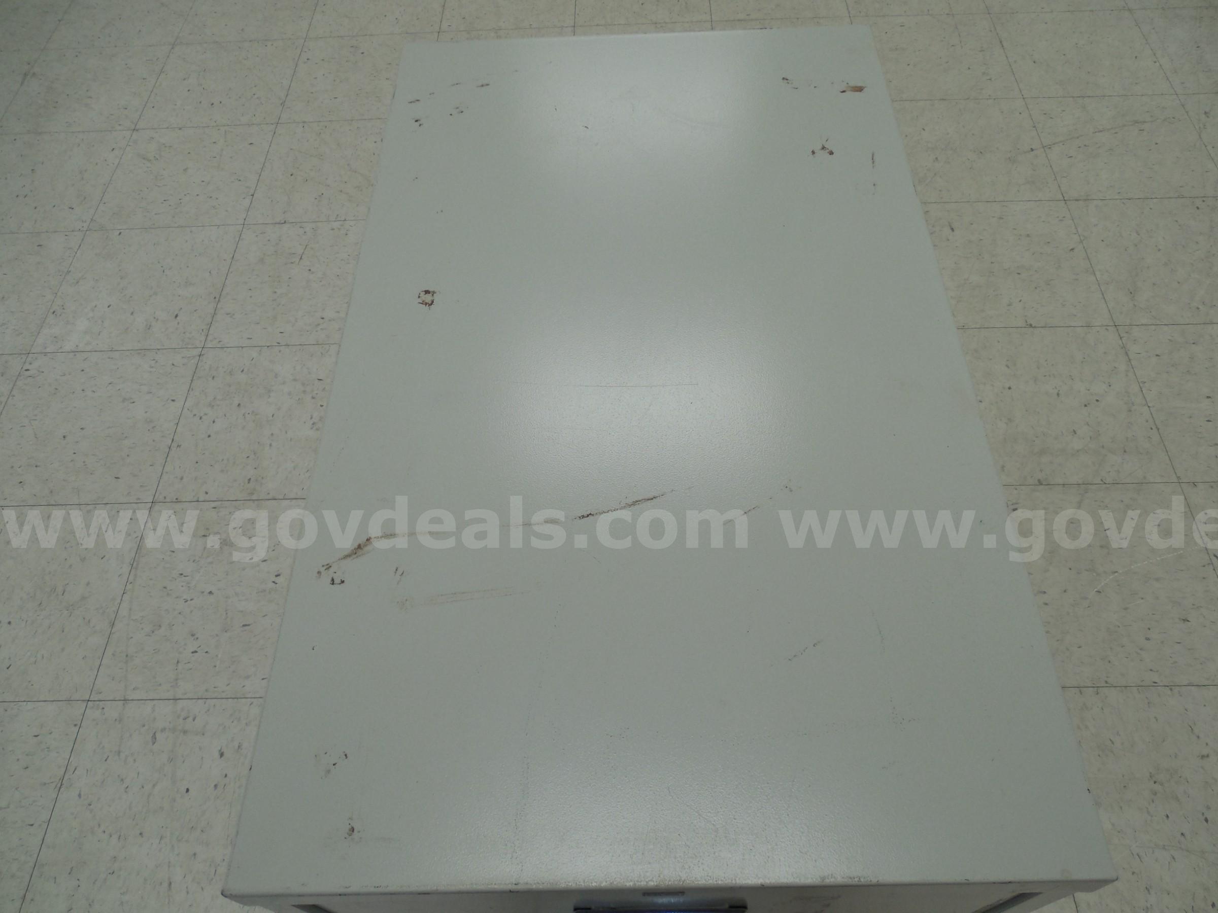 Two drawer filing cabinet   Government Surplus Auction - Photo #5