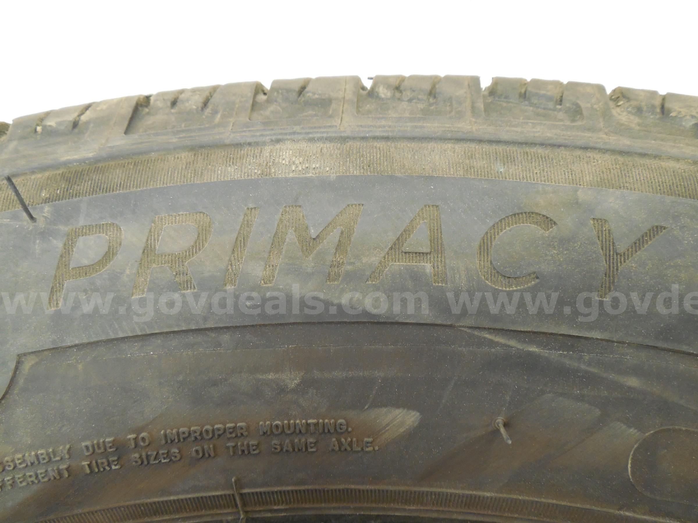 Michelin Primacy A/S 255/55 R20 110V Tire  255 Government Surplus Auction - Photo #3