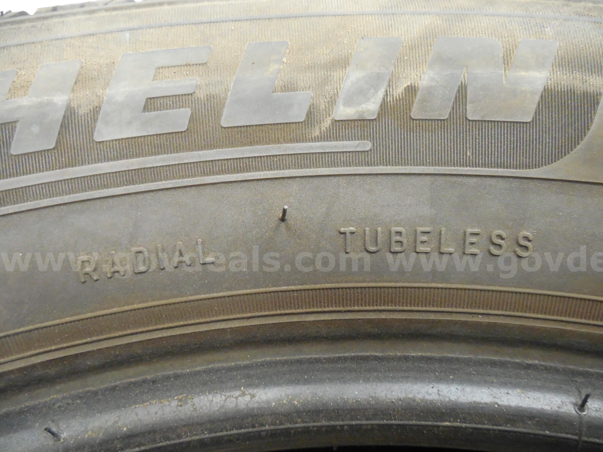 Michelin Primacy A/S 255/55 R20 110V Tire  255 Government Surplus Auction - Photo #6