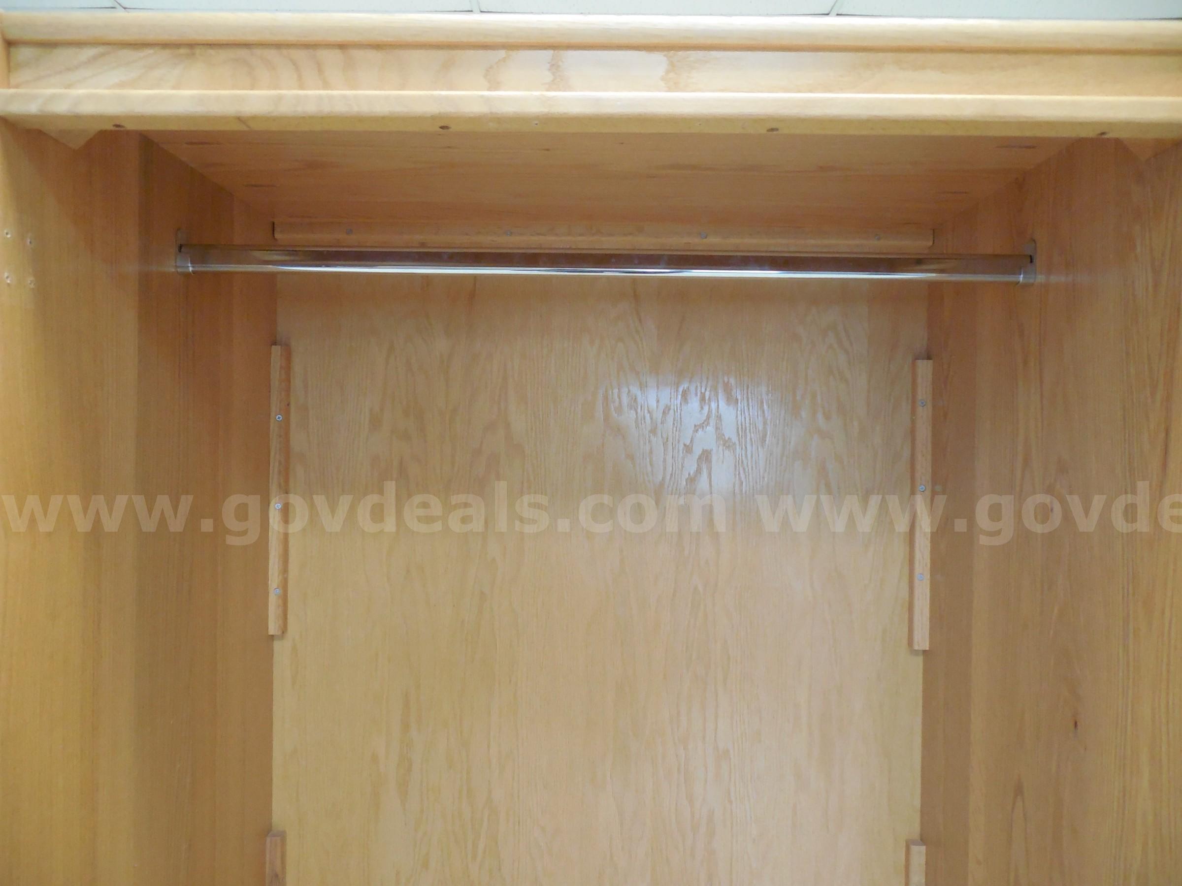 Wooden armoire   Government Surplus Auction - Photo #6