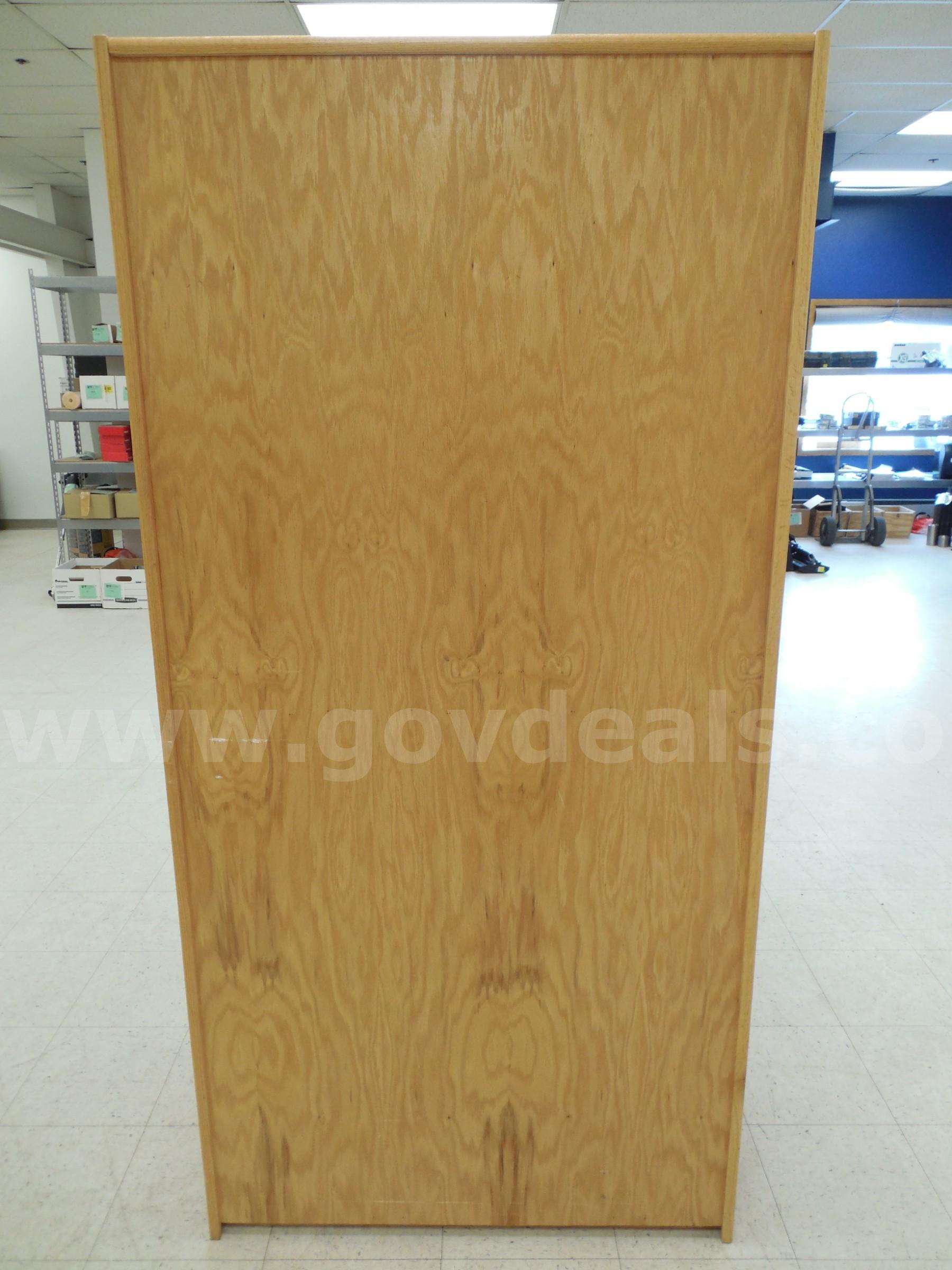 Wooden armoire   Government Surplus Auction - Photo #3