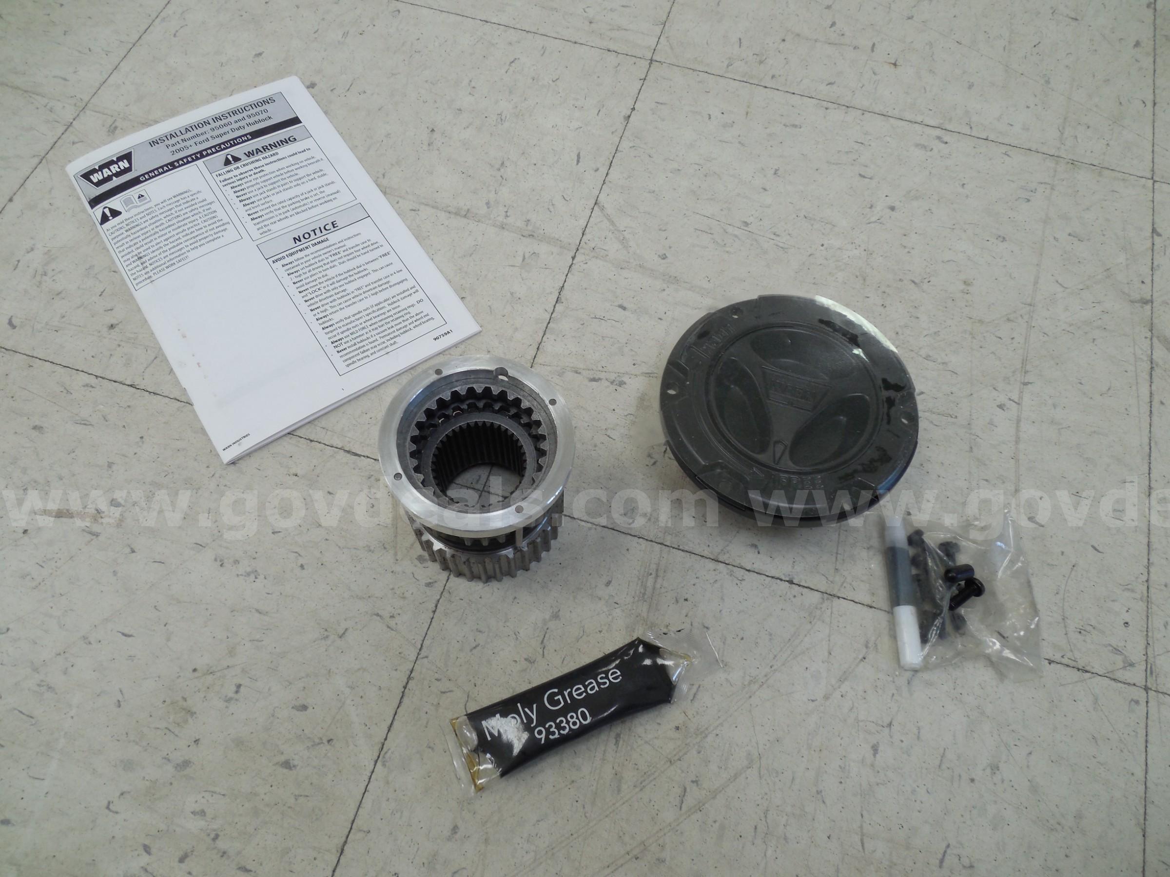 Premium manual vehicle hub