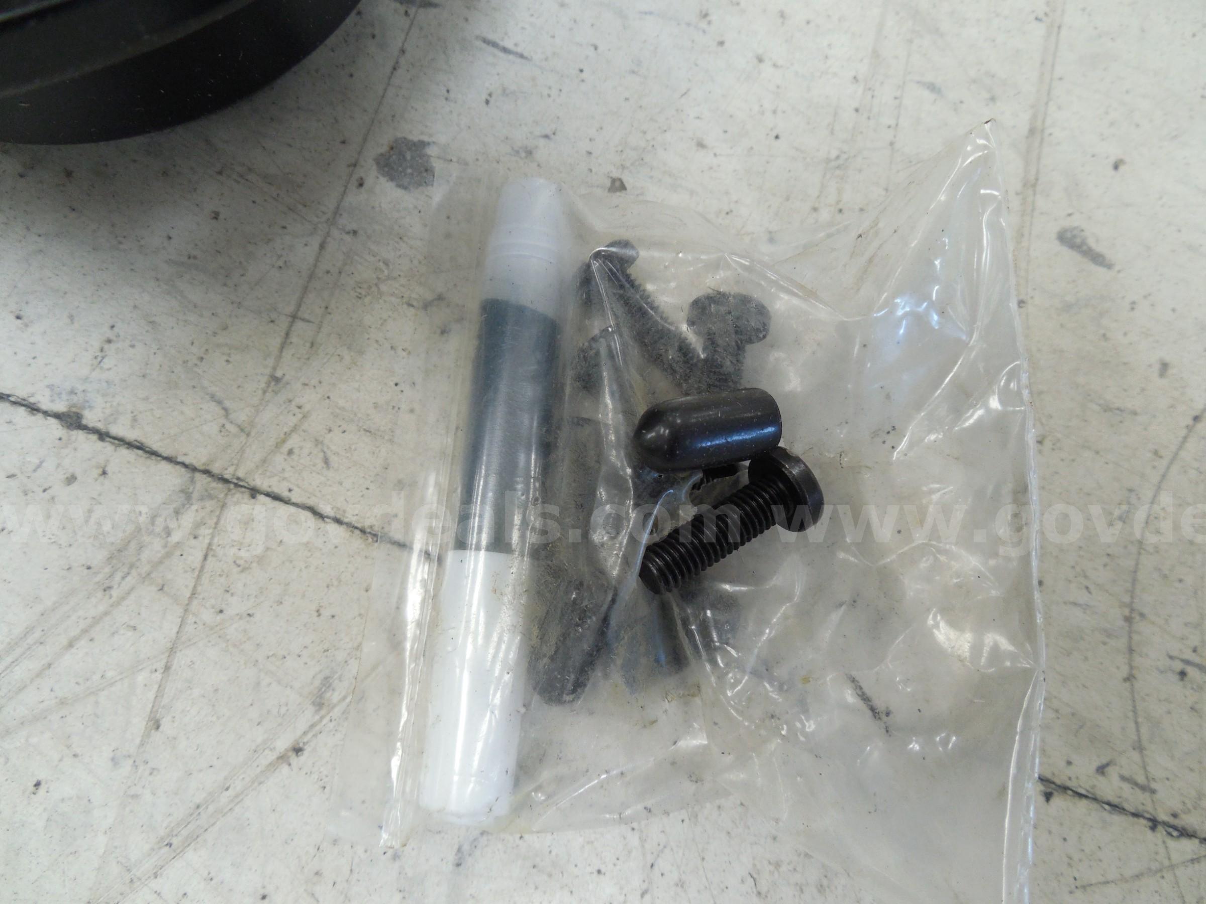 Premium manual vehicle hub   Government Surplus Auction - Photo #3