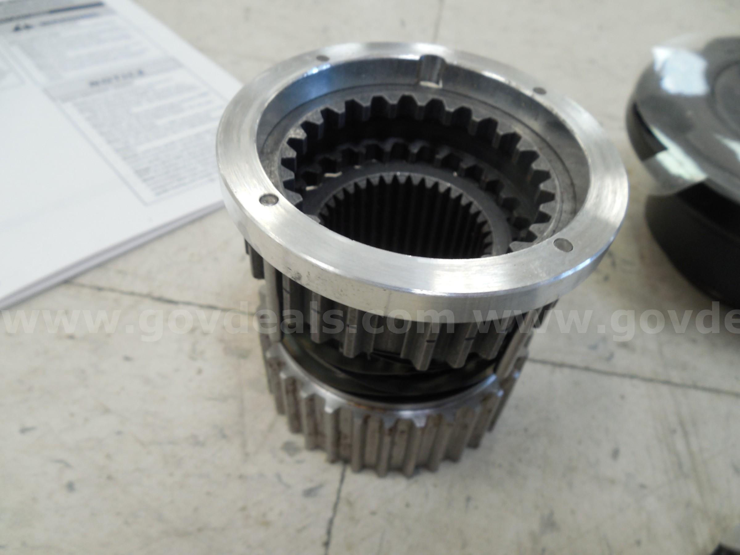 Premium manual vehicle hub   Government Surplus Auction - Photo #4