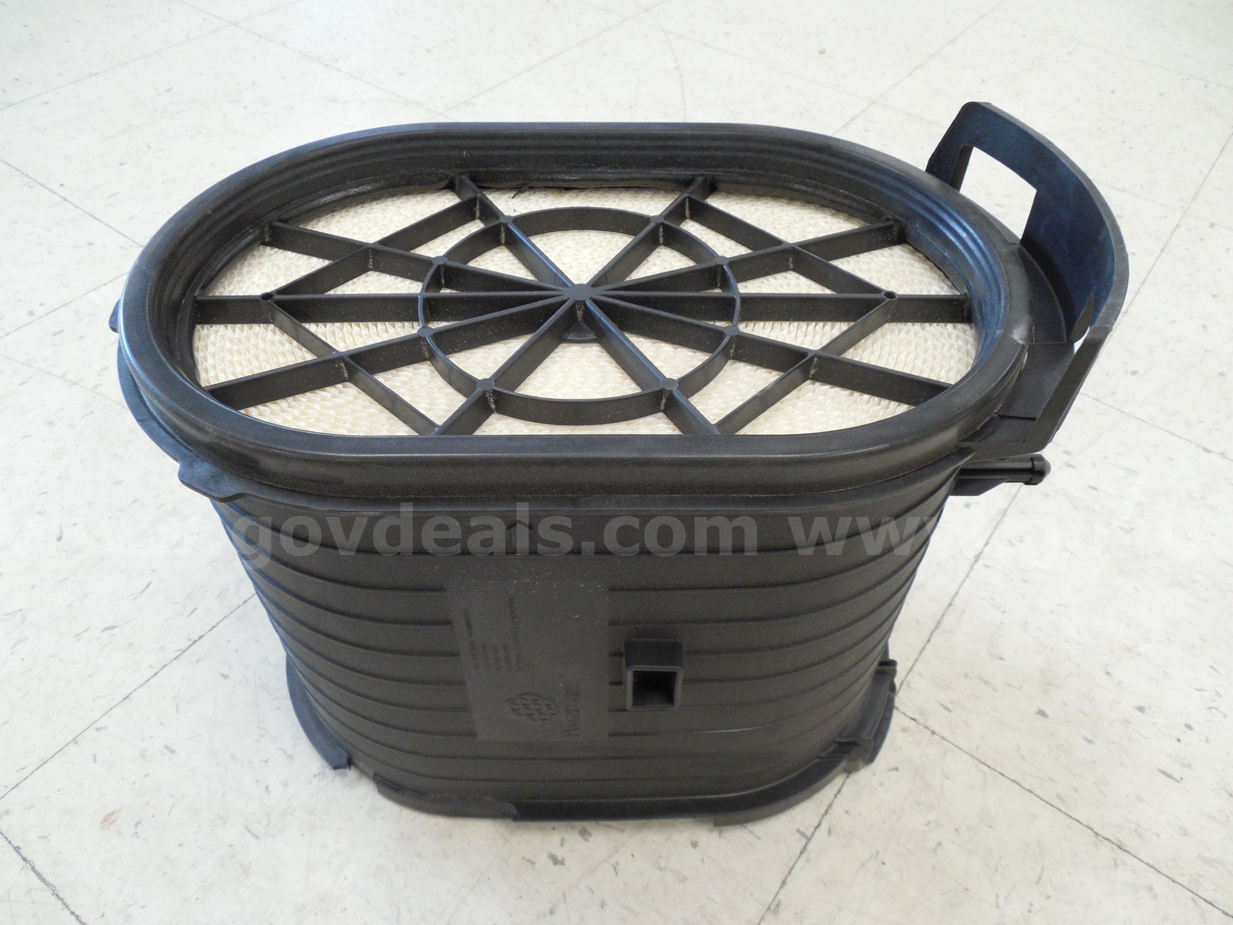 Engine air filter   Government Surplus Auction - Primary Photo