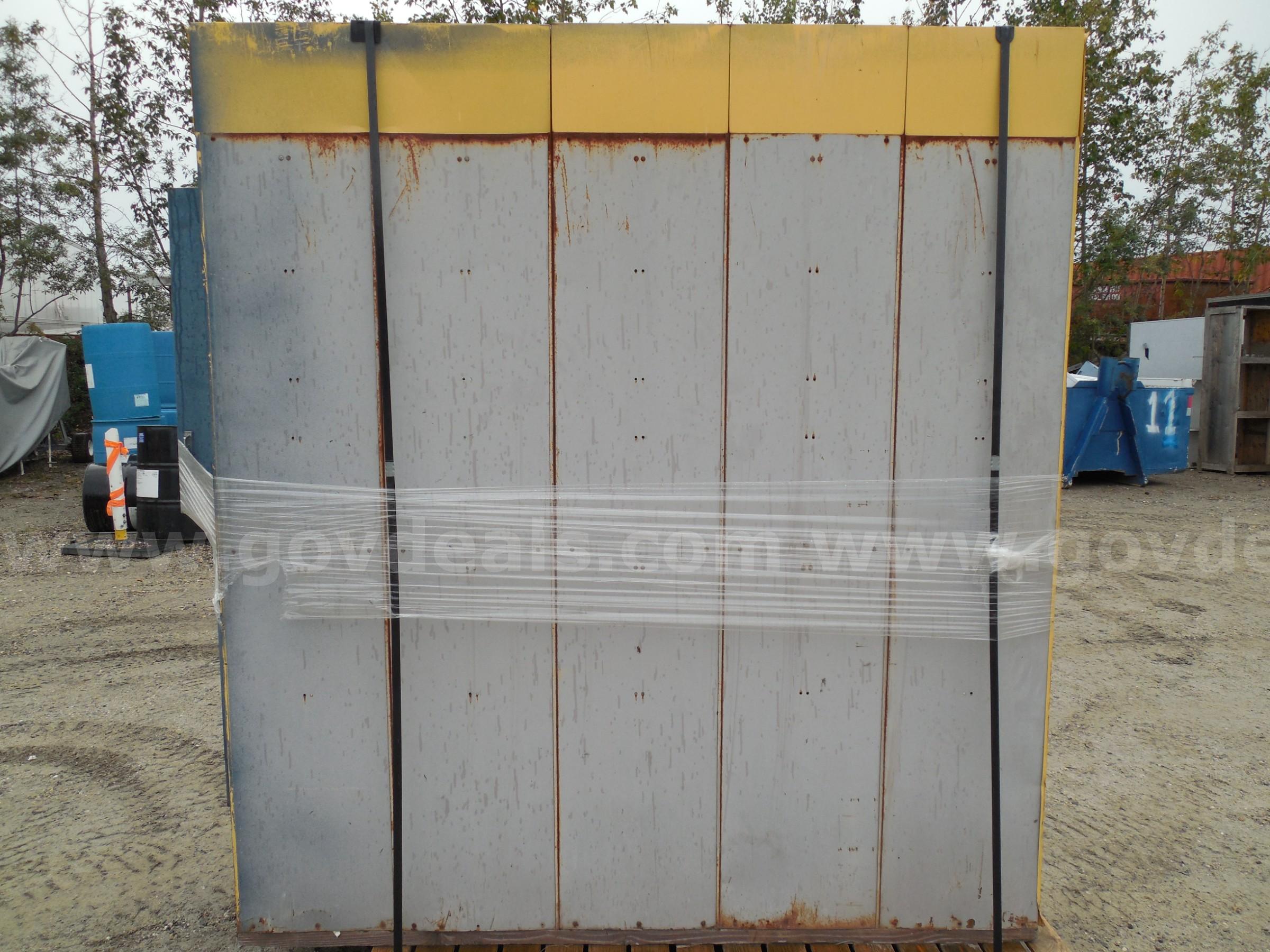 Dual tiered five wide locker assembly   Government Surplus Auction - Photo #3