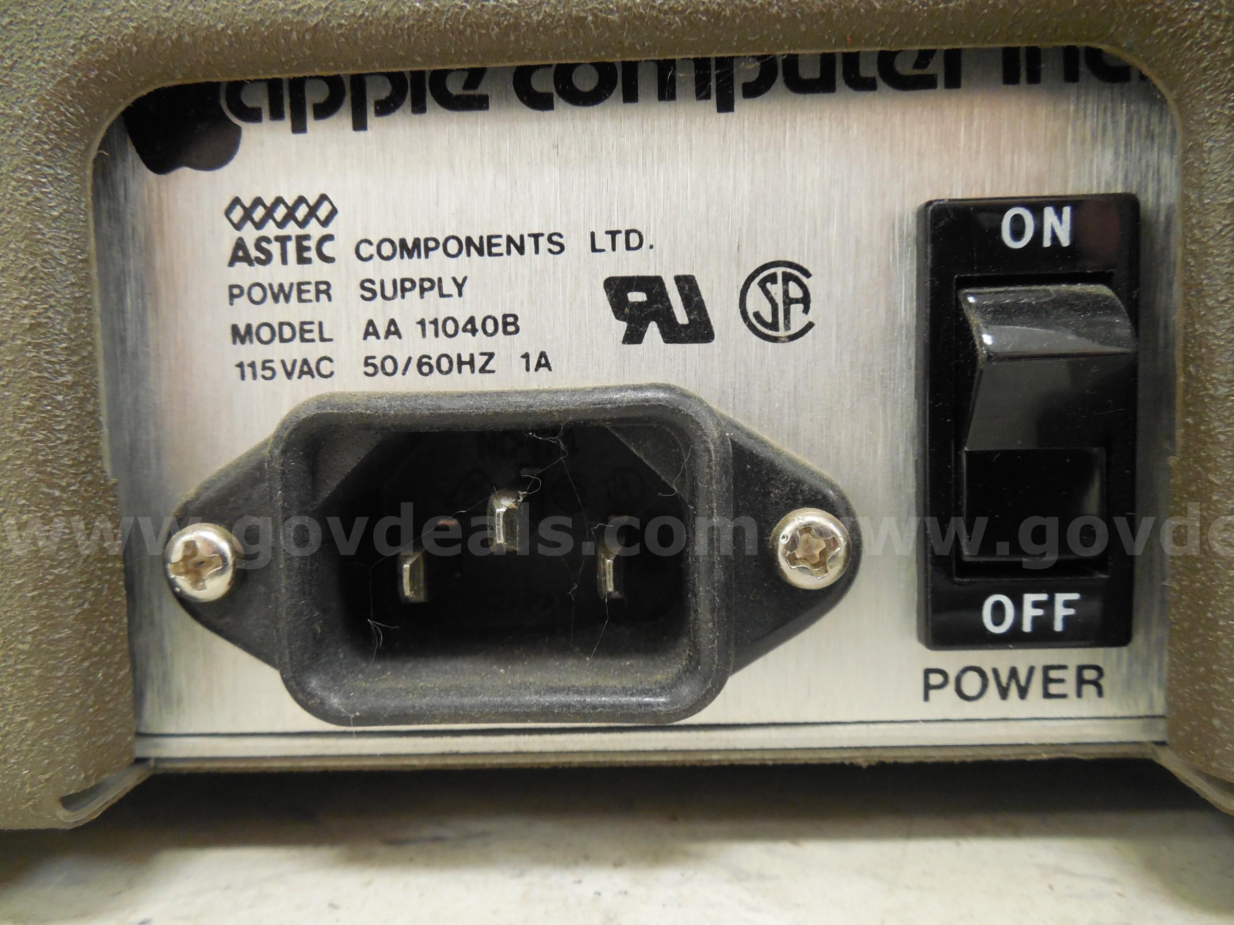 Apple lle with two attached floppy drives Apple  Government Surplus Auction - Photo #6