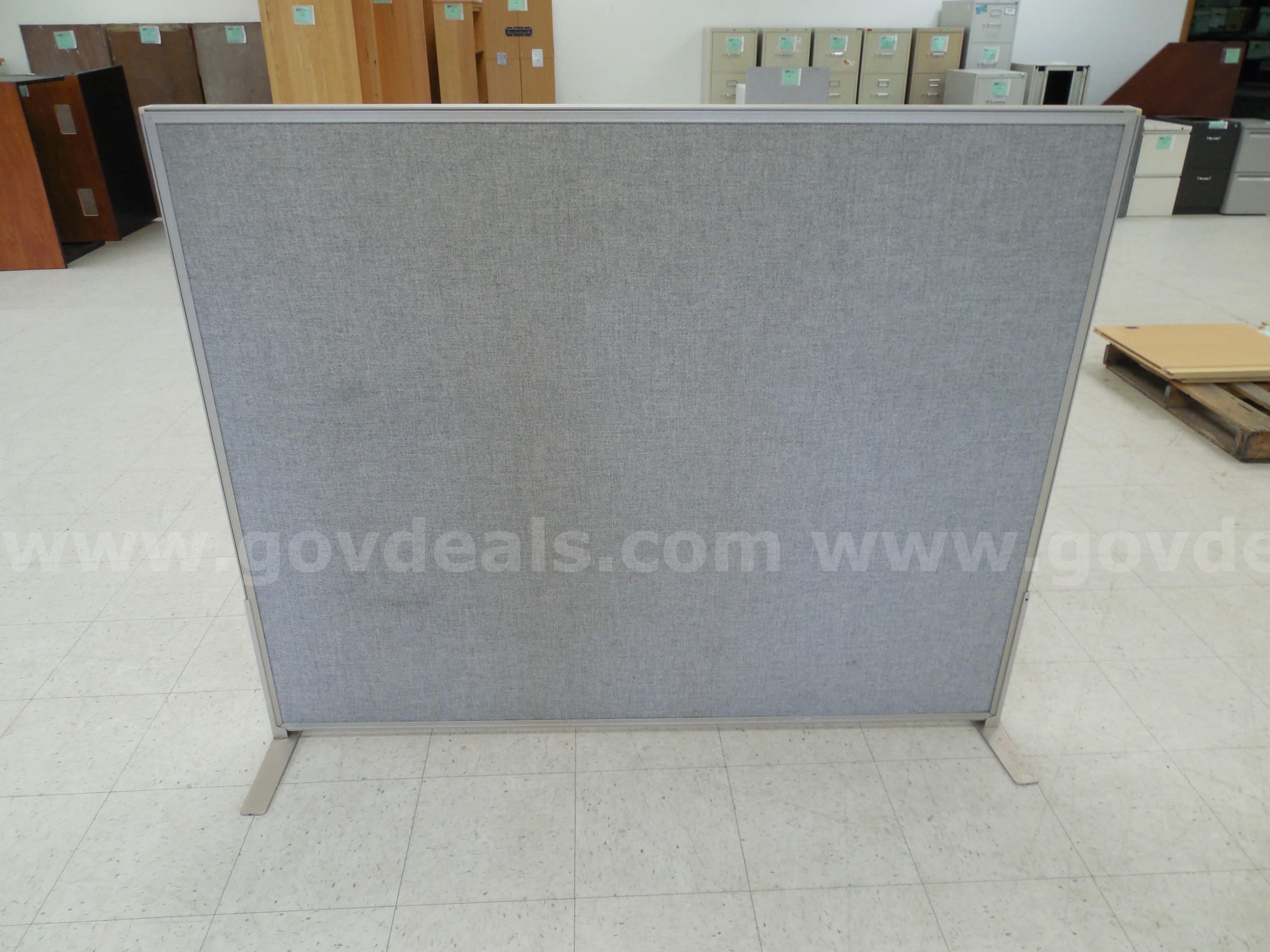 Wide cubicle panel