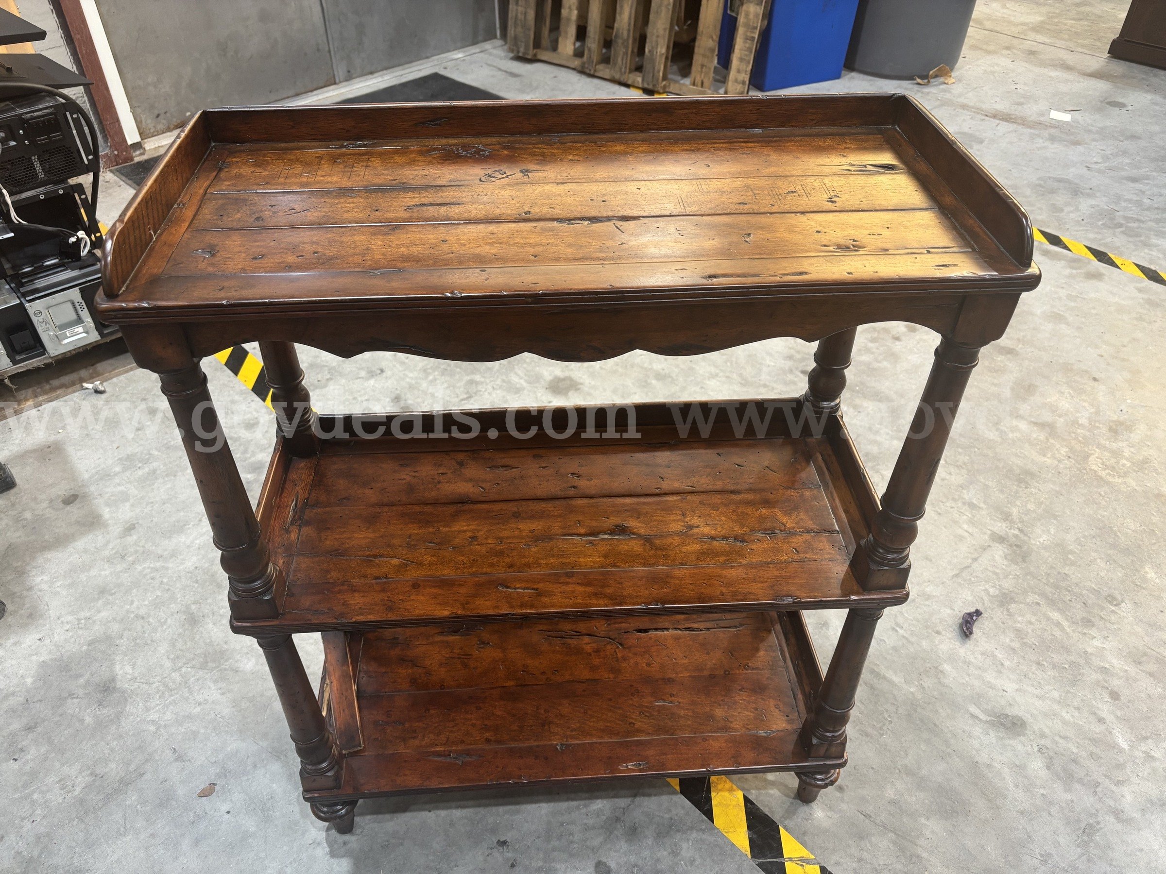 Wooden Tiered Accent Shelf   Government Surplus Auction - Photo #2
