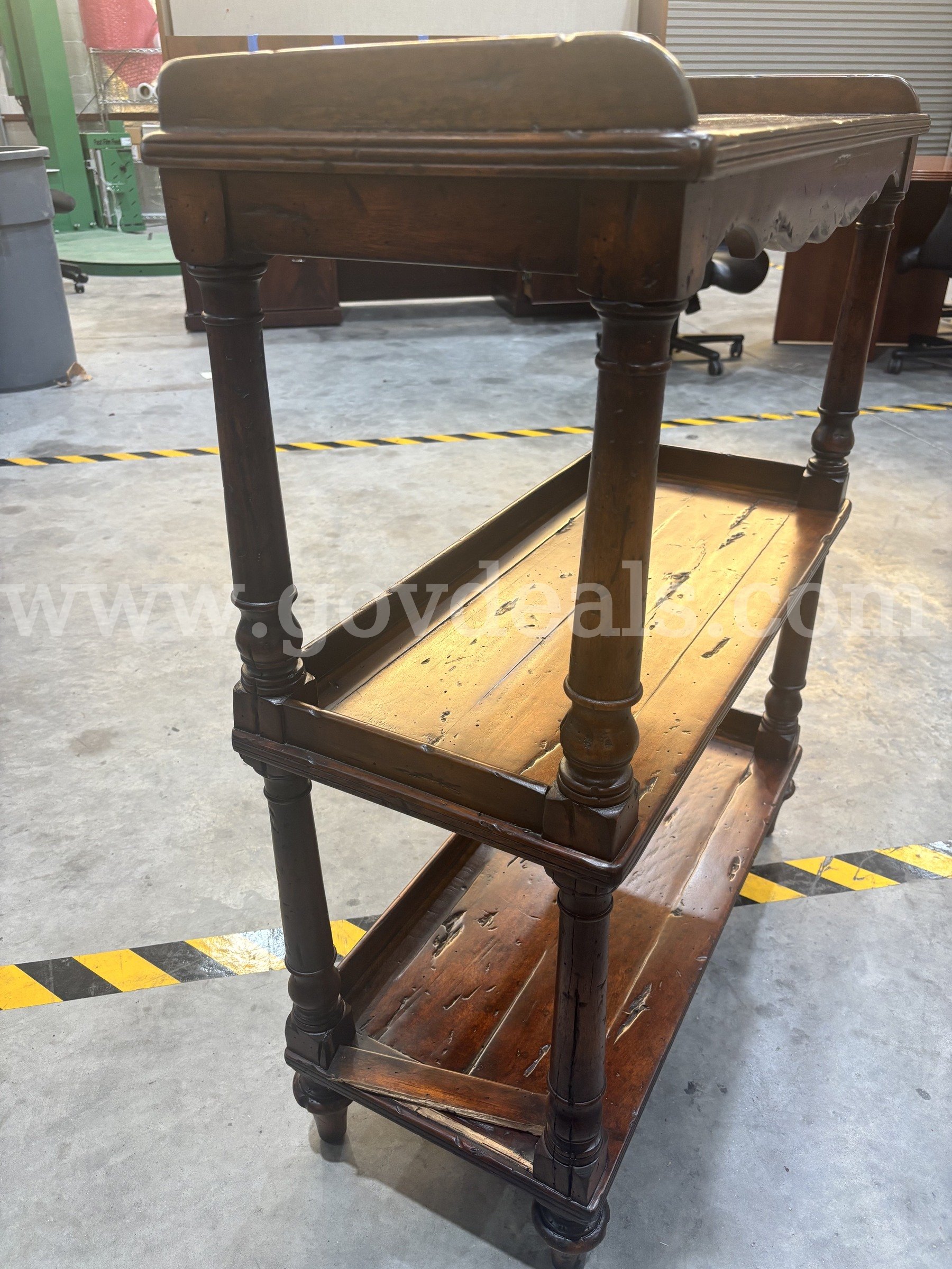 Wooden Tiered Accent Shelf   Government Surplus Auction - Photo #3