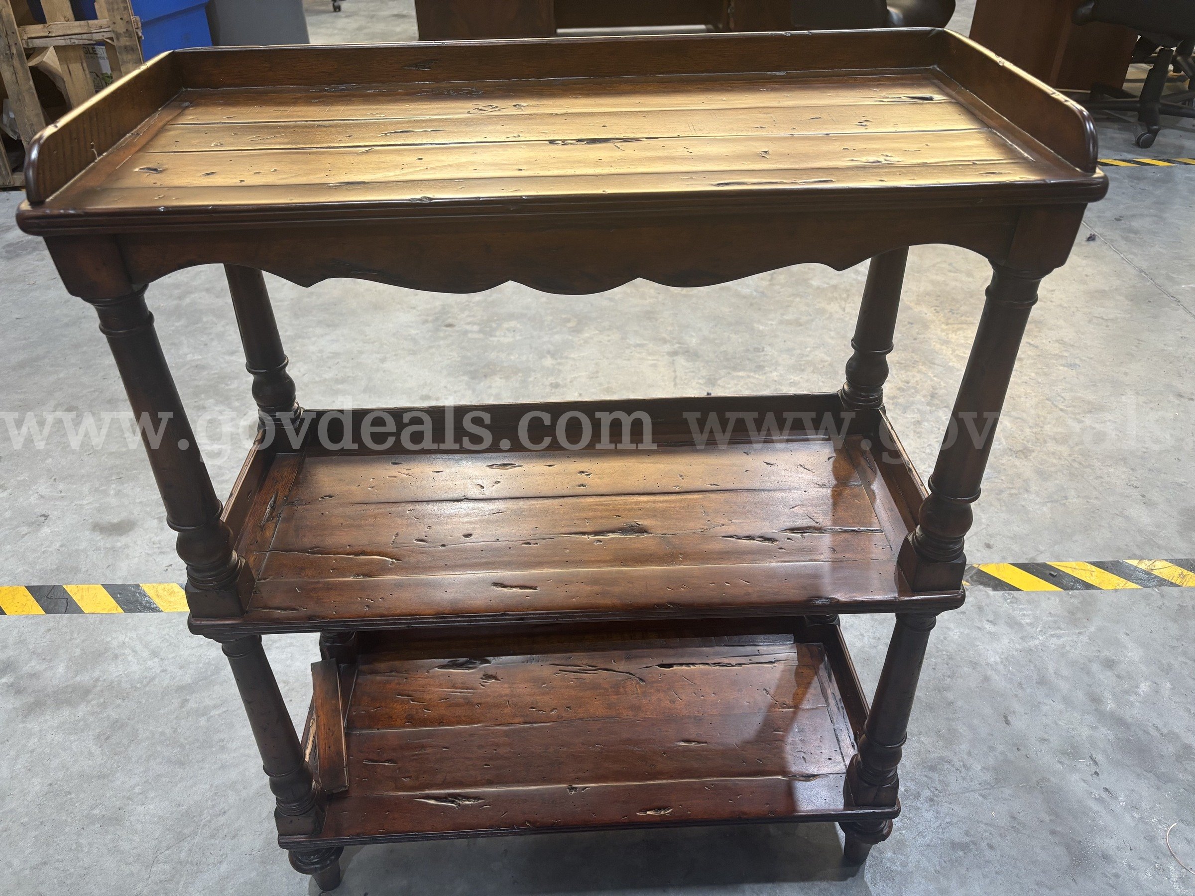 Wooden Tiered Accent Shelf   Government Surplus Auction - Photo #6