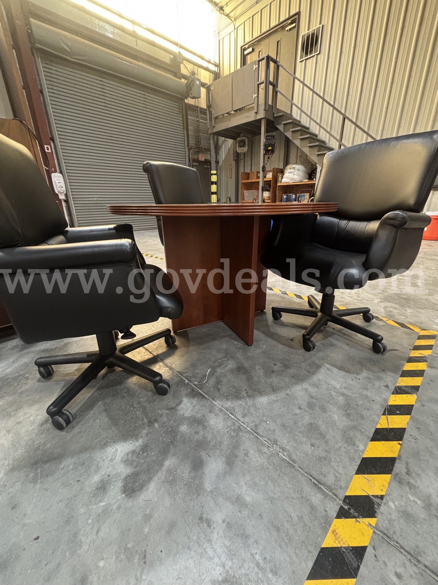 Round Cherry Office Table + Three Rolling Executive Chairs   Government Surplus Auction - Photo #2