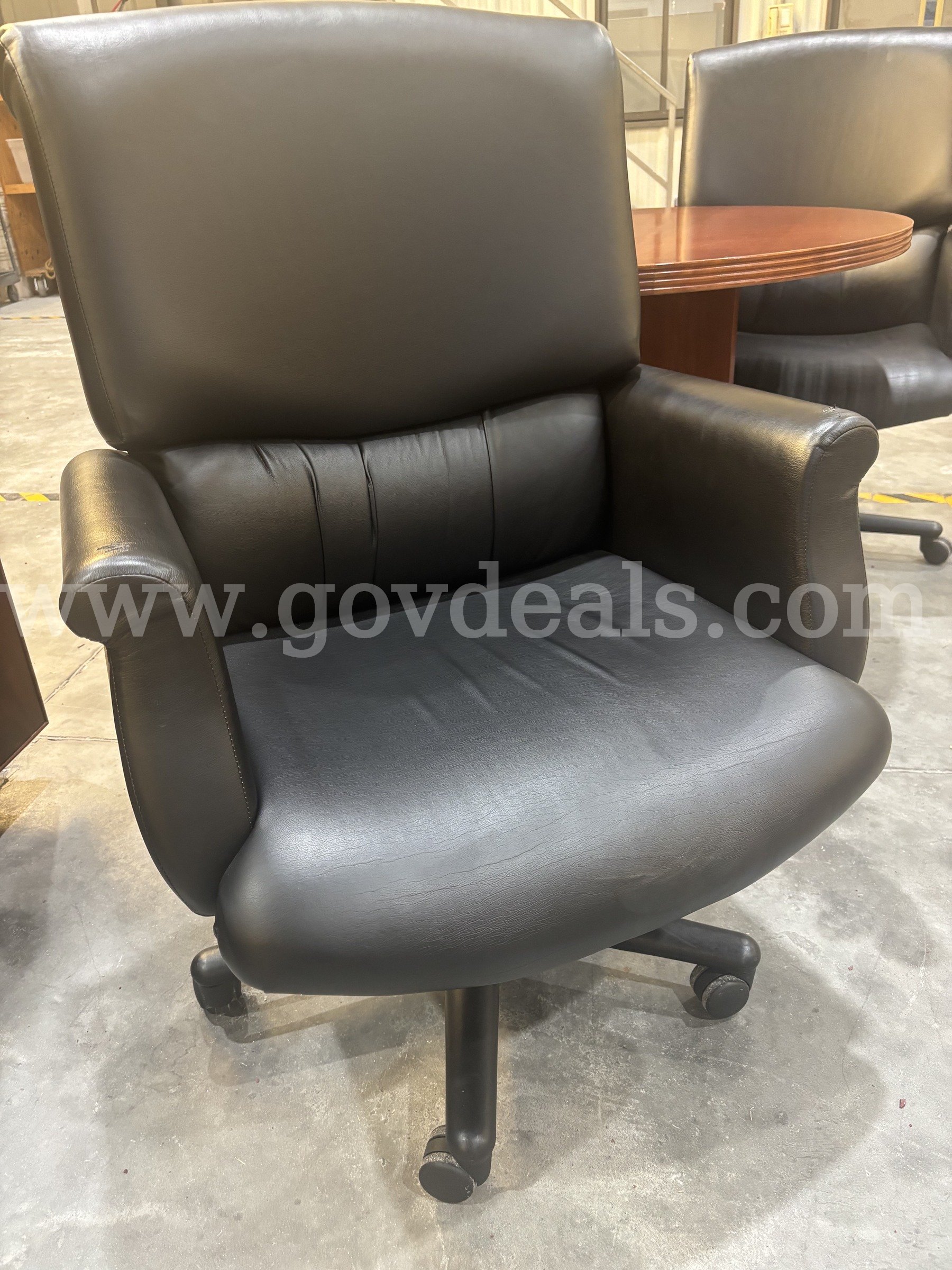 Round Cherry Office Table + Three Rolling Executive Chairs   Government Surplus Auction - Photo #6