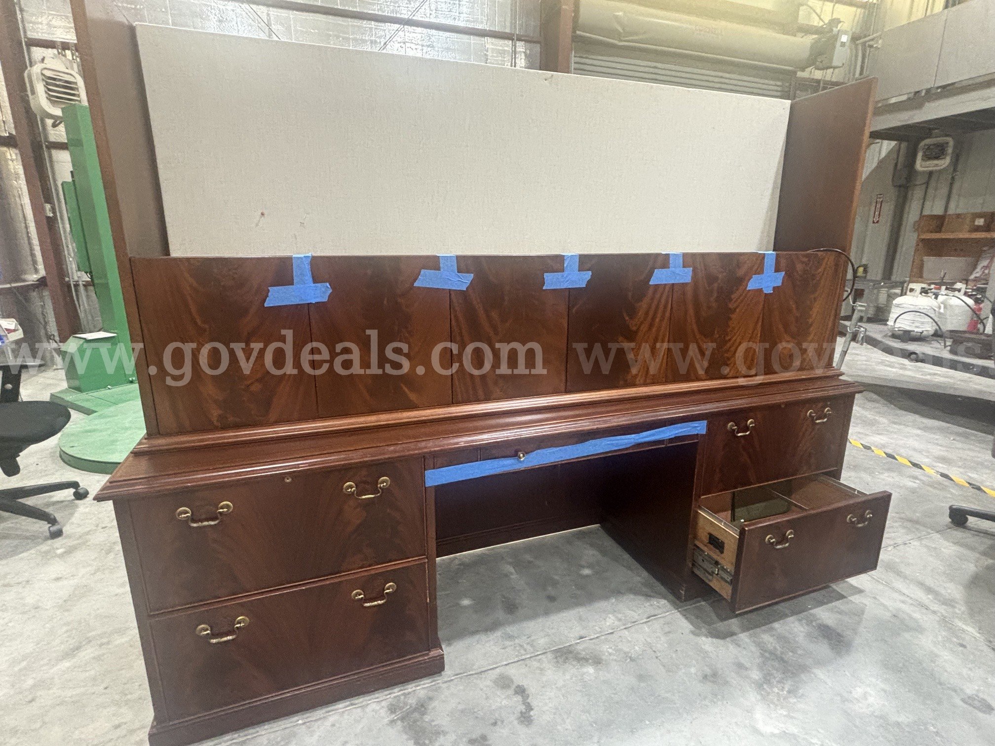 Large Executive Desk with Hutch