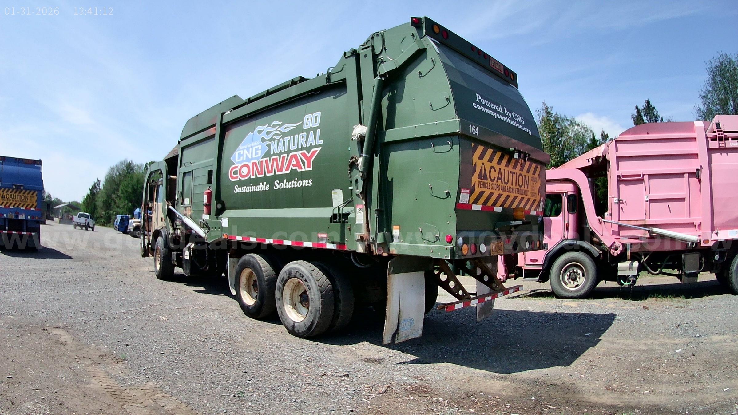 2015 Mack MRU613 Mack MRU613 Government Surplus Auction - Photo #5