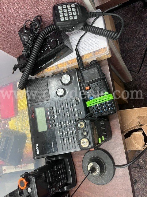 Walkie Talkies, Charging Equipment, Radio Parts   Government Surplus Auction - Photo #3