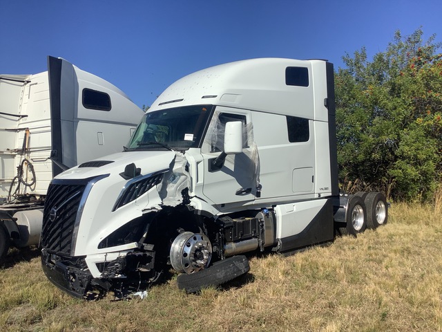 2026 Volvo VNL 6x4 T/A Sleeper Truck Tractor (Inoperable)