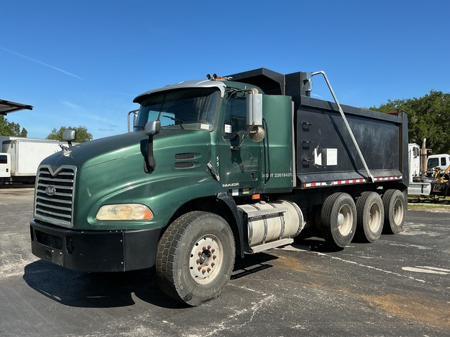 2009 Mack CXU612 8x4 Tri/A Dump Truck