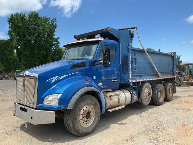 2015 Kenworth T880 8x4 Tri/A Dump Truck