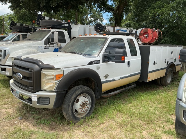 2012 Ford F-550 XL 4x2 Extended Cab Service Truck