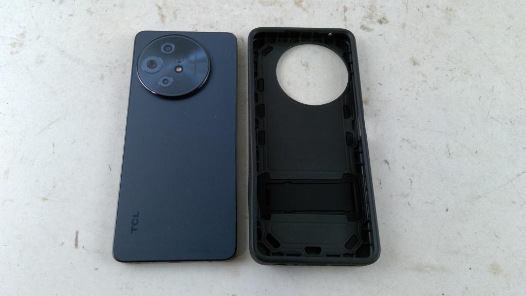 TCL 50 XL NXTPAPER 5G, 128GB, Carrier Unknown  128GB Government Surplus Auction - Photo #2