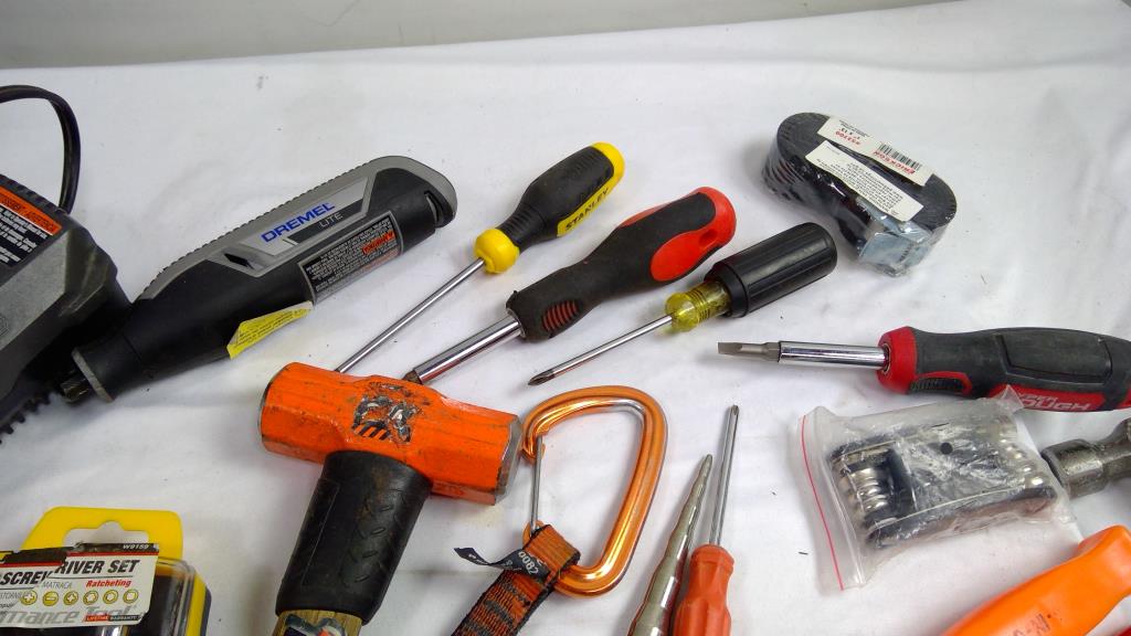 Ryobi 18V One+ Cordless Impact Driver, Ryobi Tool Bag, Drill Bits Dremel Tool 20+ Pieces   Government Surplus Auction - Photo #2