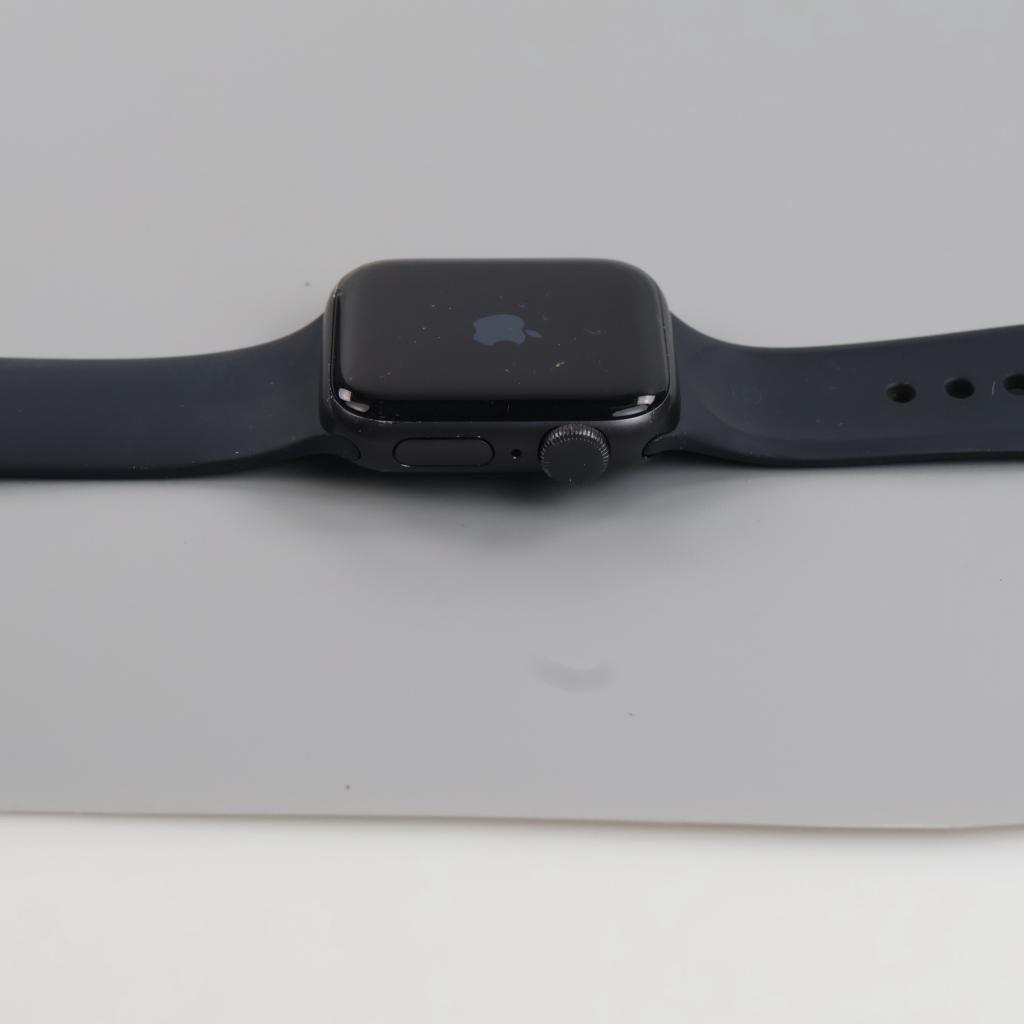 Apple Watch Series SE Sold For Parts Case  Government Surplus Auction - Photo #2