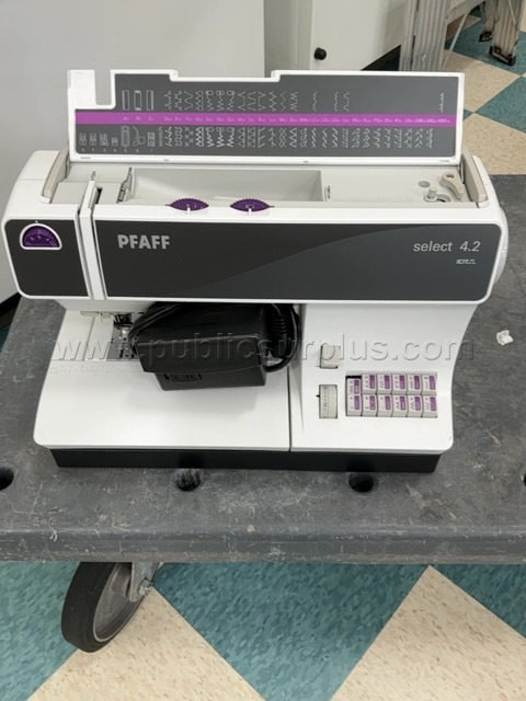 PFAFF SEWING MACHINE SELECT 4.2 #5   Government Surplus Auction - Photo #3
