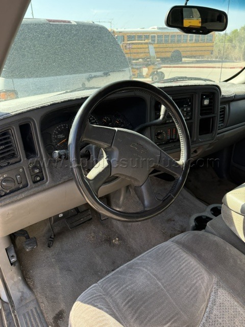 2003 CHEVROLET SUBURBAN Chevrolet SUBURBAN Government Surplus Auction - Photo #6